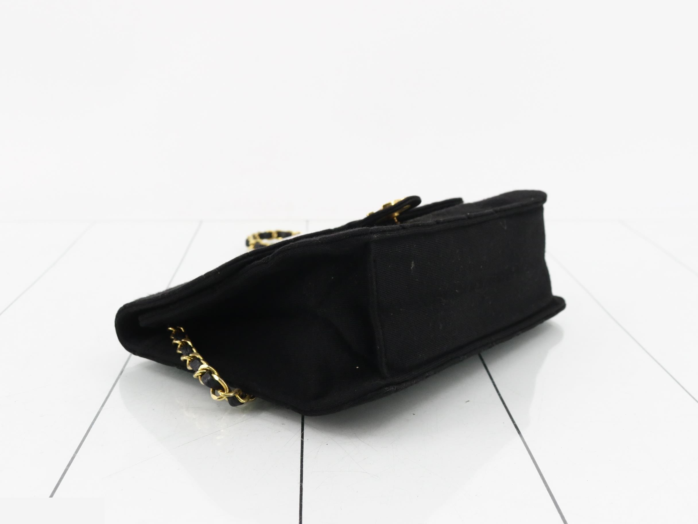 Matelassé Shoulder Bag — view 5