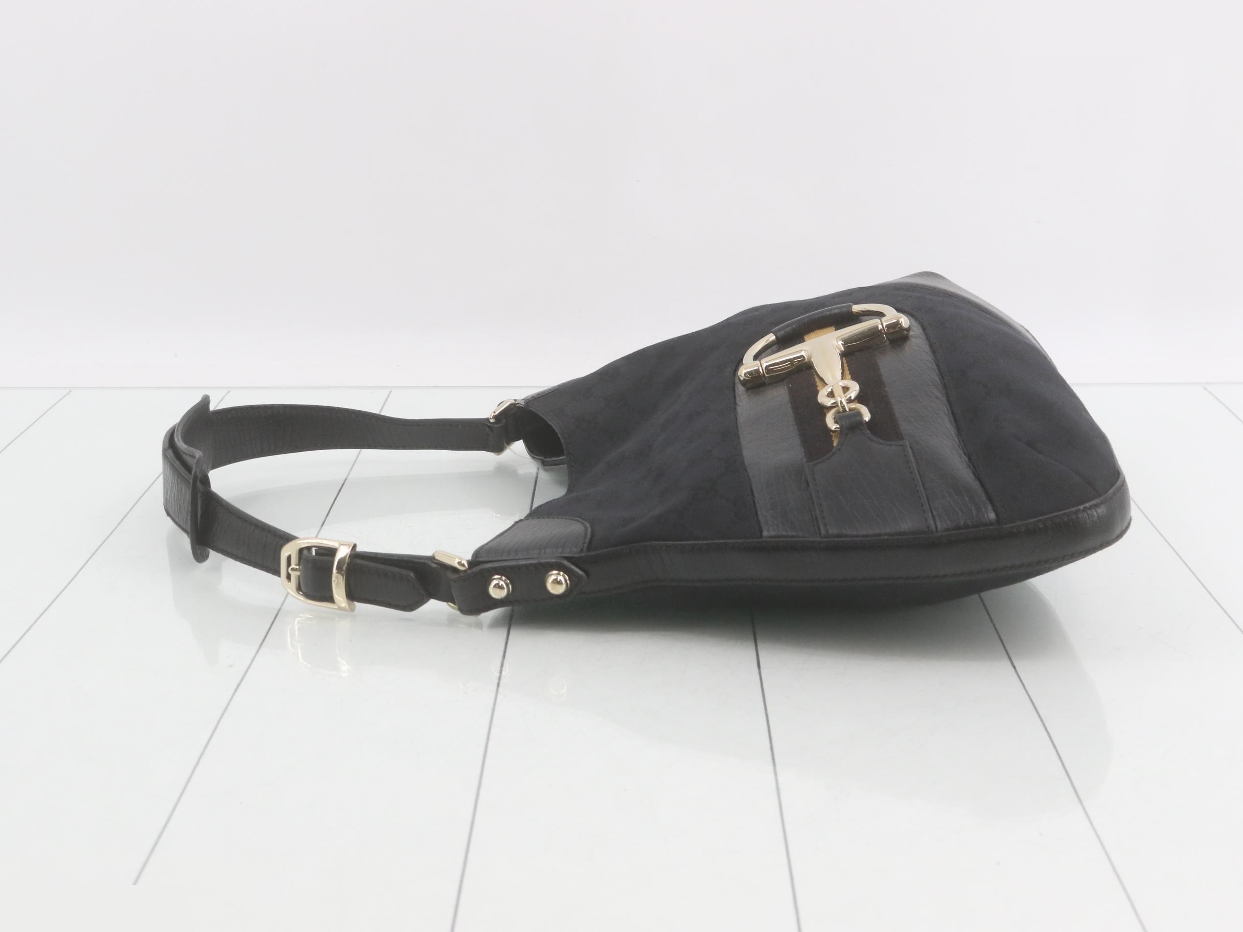 GG Canvas Horsebit Shoulder Bag — view 4