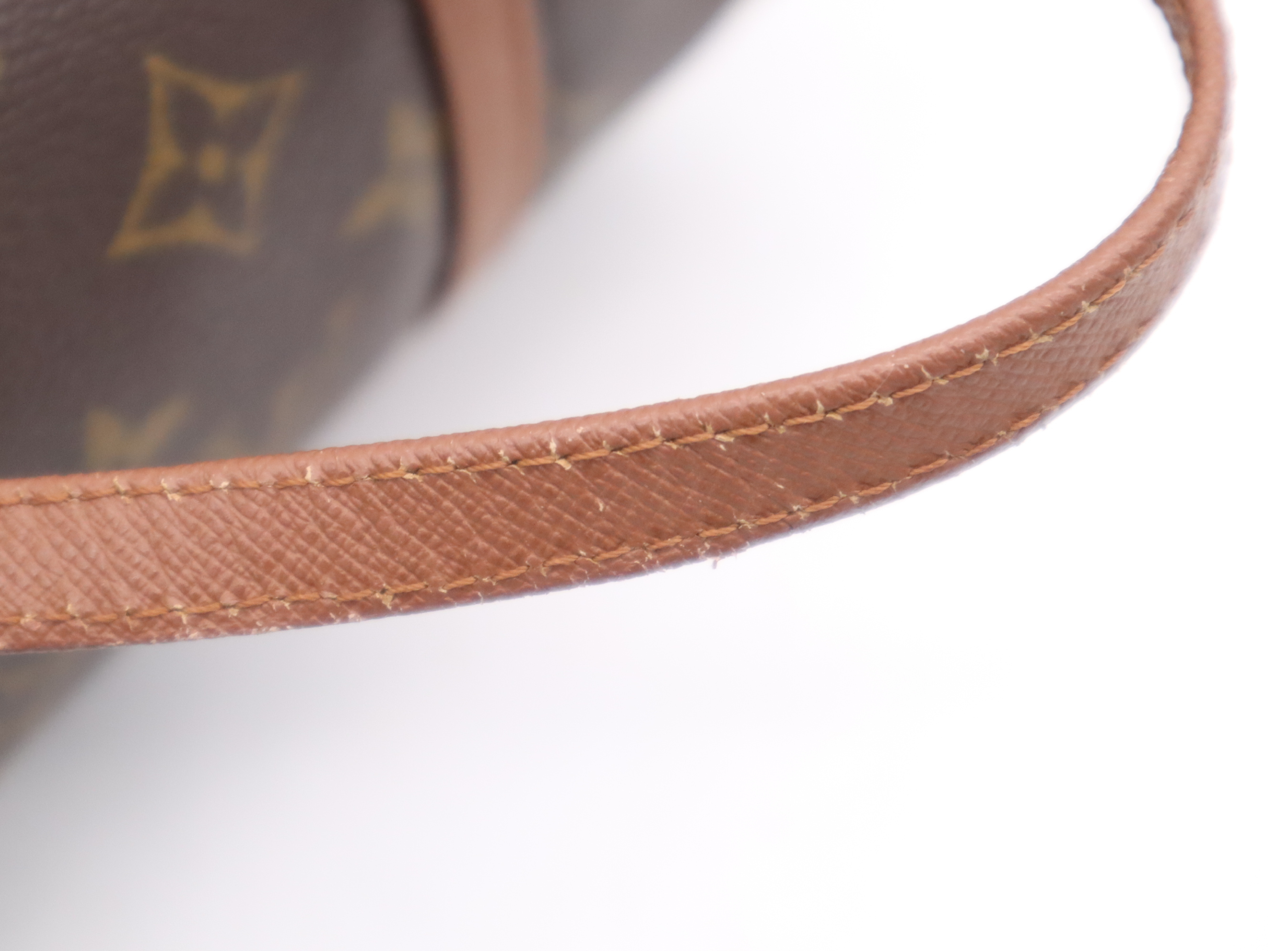 M51366 Monogram Papillon 26 (Old Model) Handbag — view 9