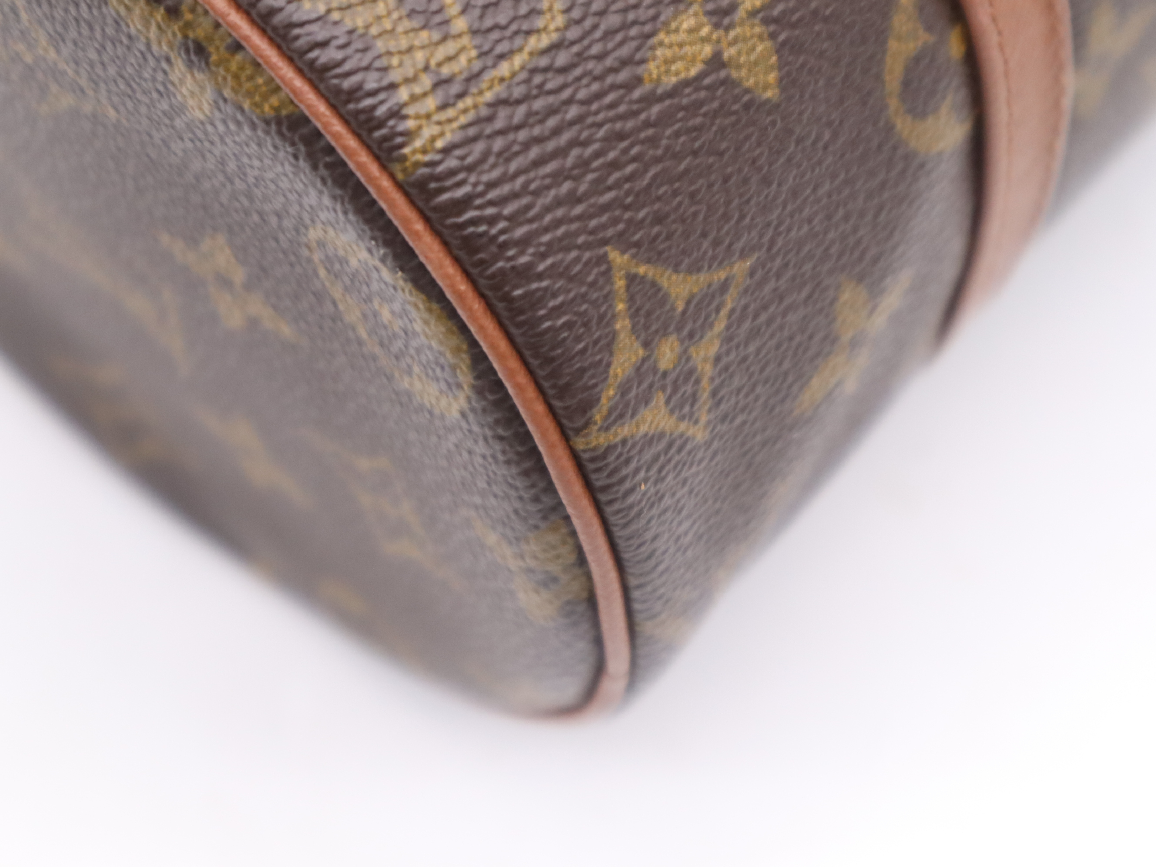 M51366 Monogram Papillon 26 (Old Model) Handbag — view 10