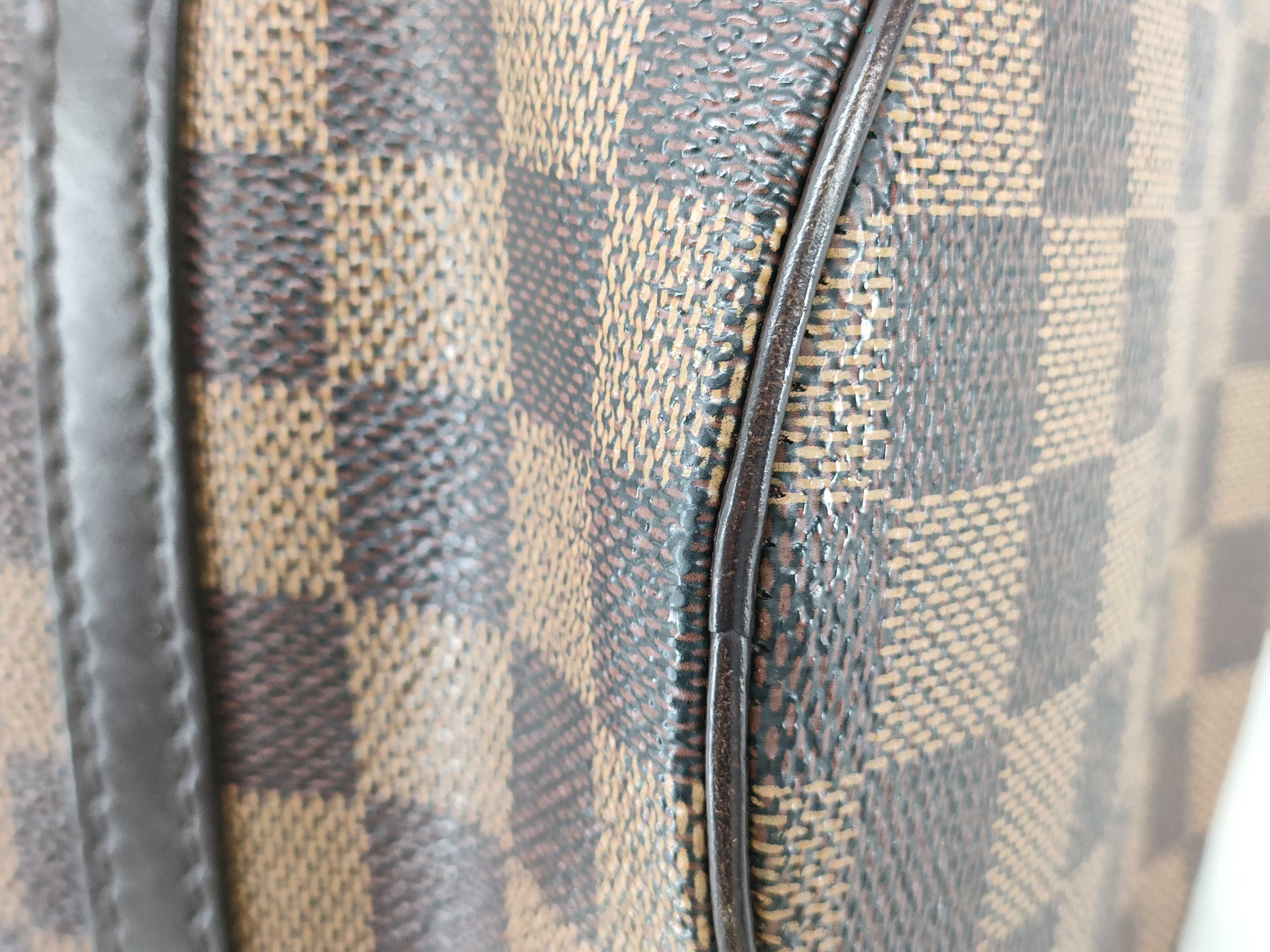 Damier Louis Vuitton Damier Papillon 26 Handbag — view 4