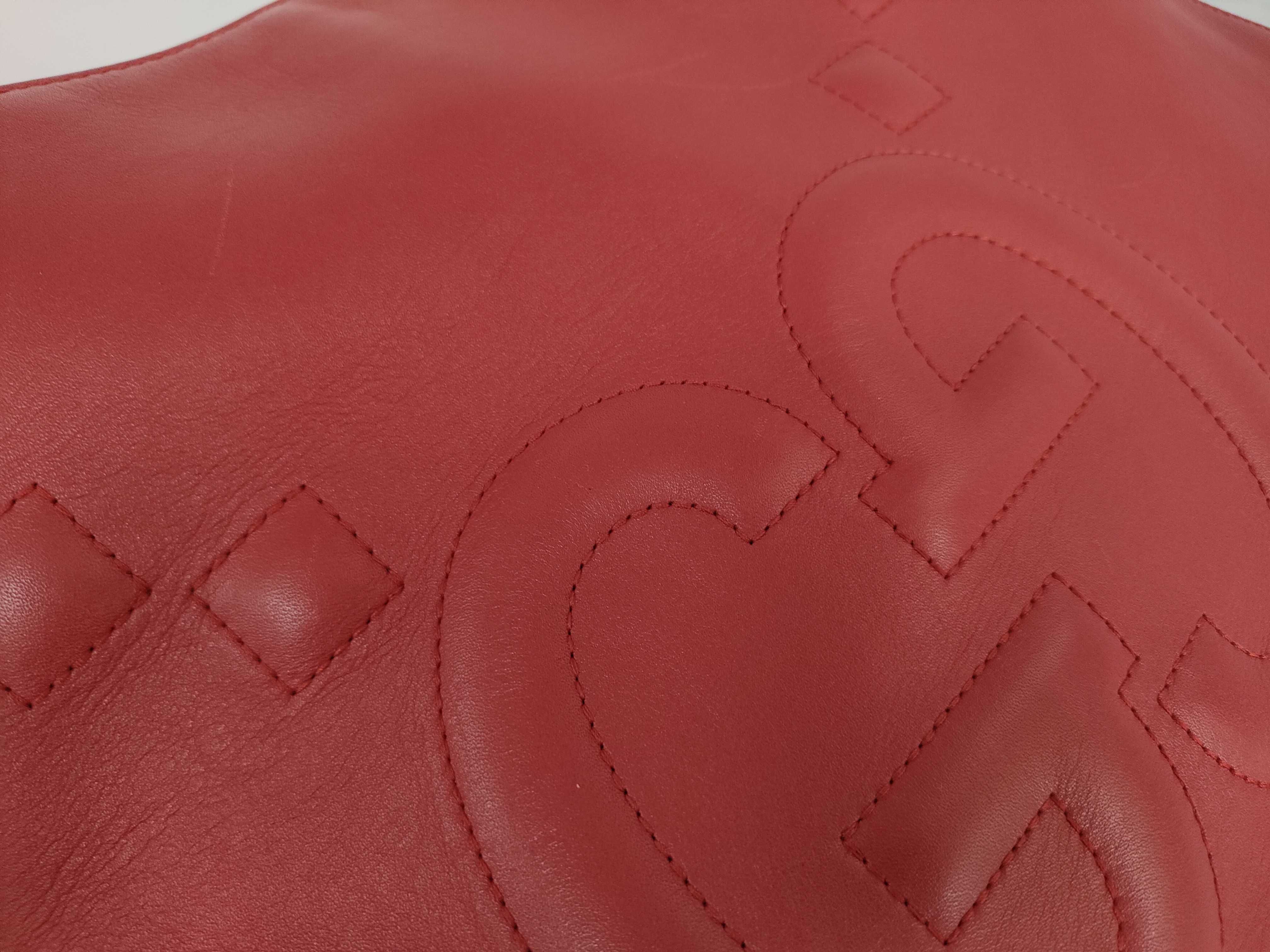 Interlocking G Chain Tote Bag — view 15