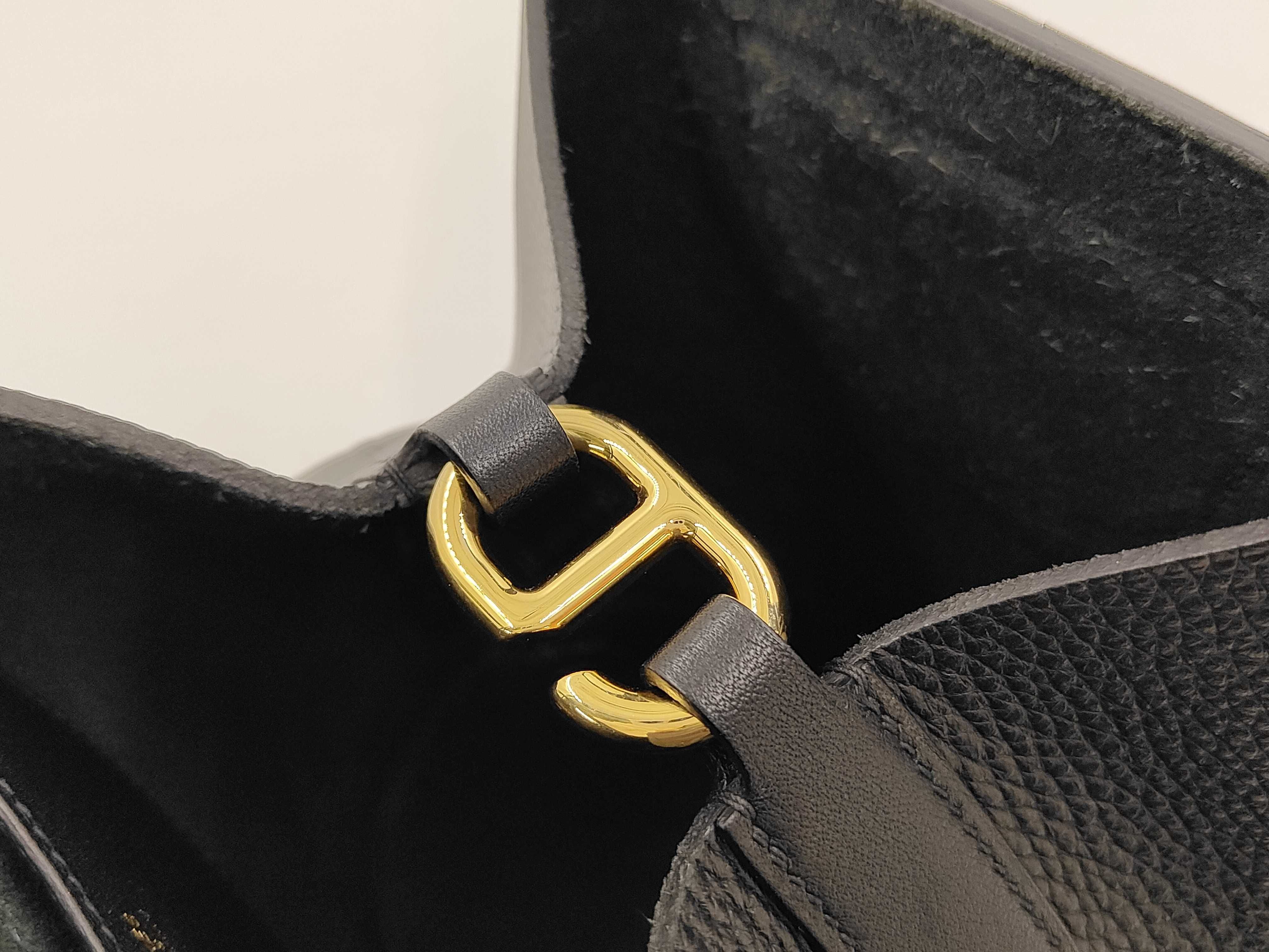 In the Loop 18 Taurillon Leather Handbag, Black, Gold Hardware, W Stamp — view 8