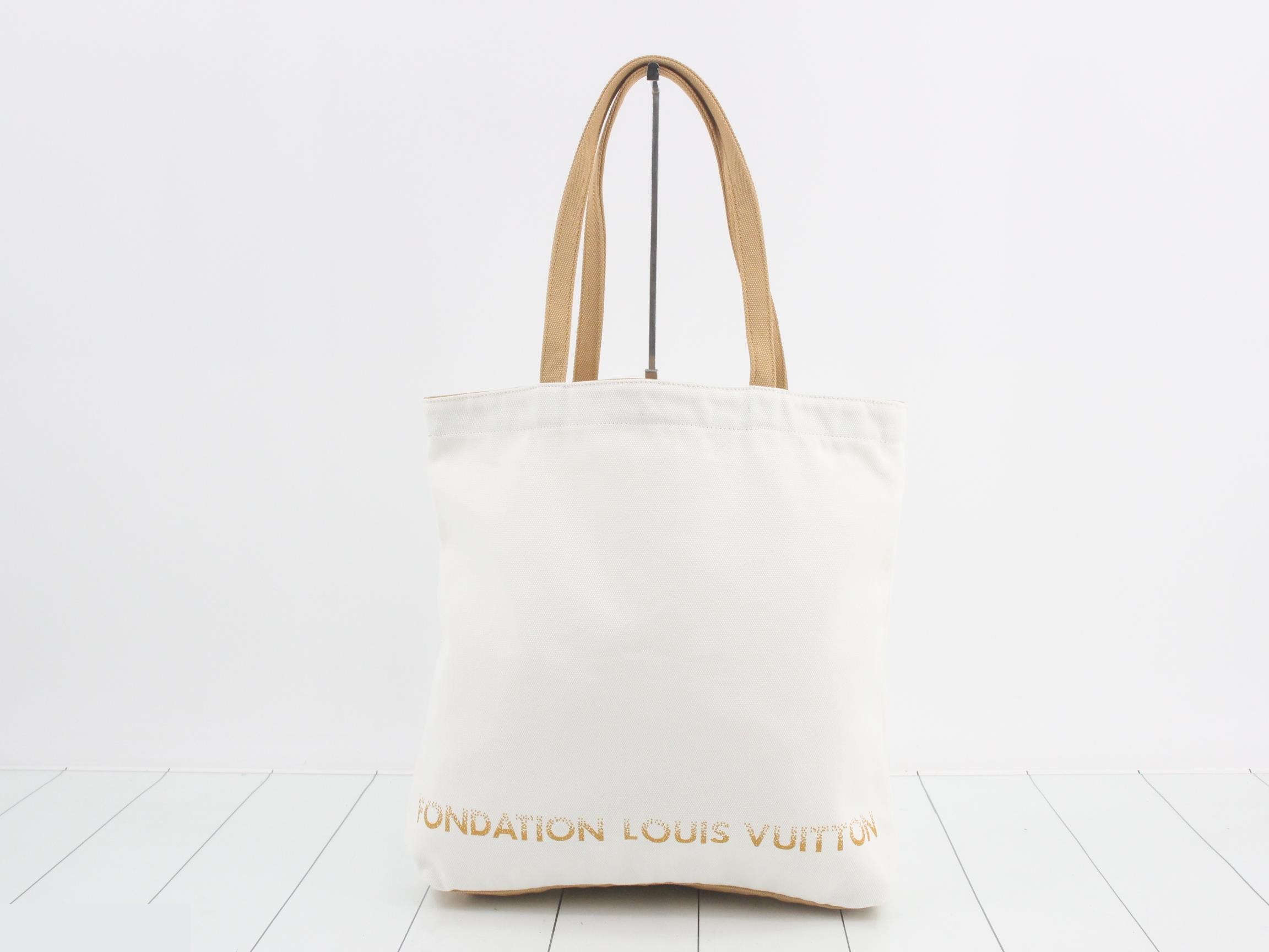 LV Fondation Museum Tote Bag — view 2