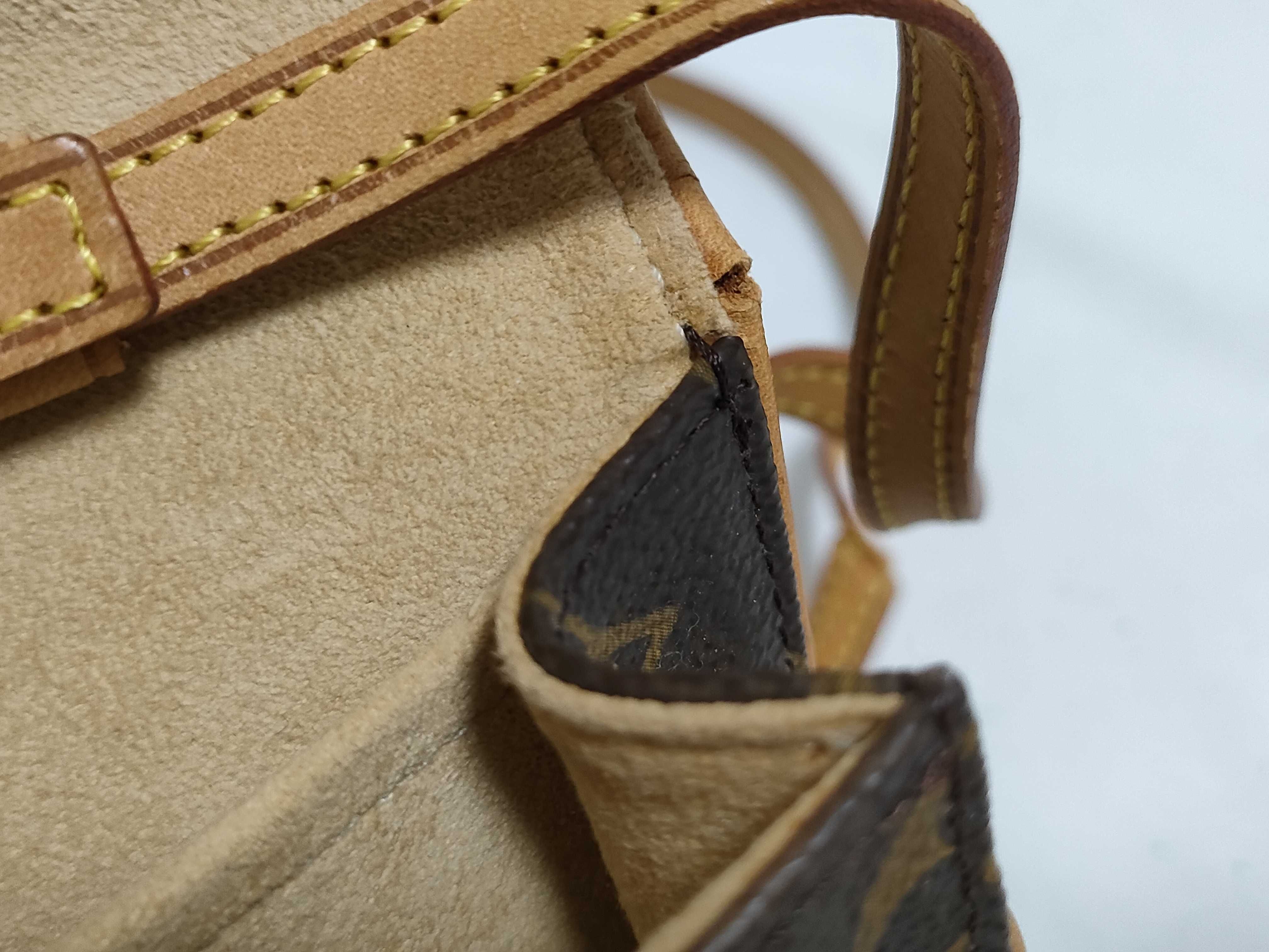 Monogram Pochette Twin M51852 Shoulder Bag — view 11