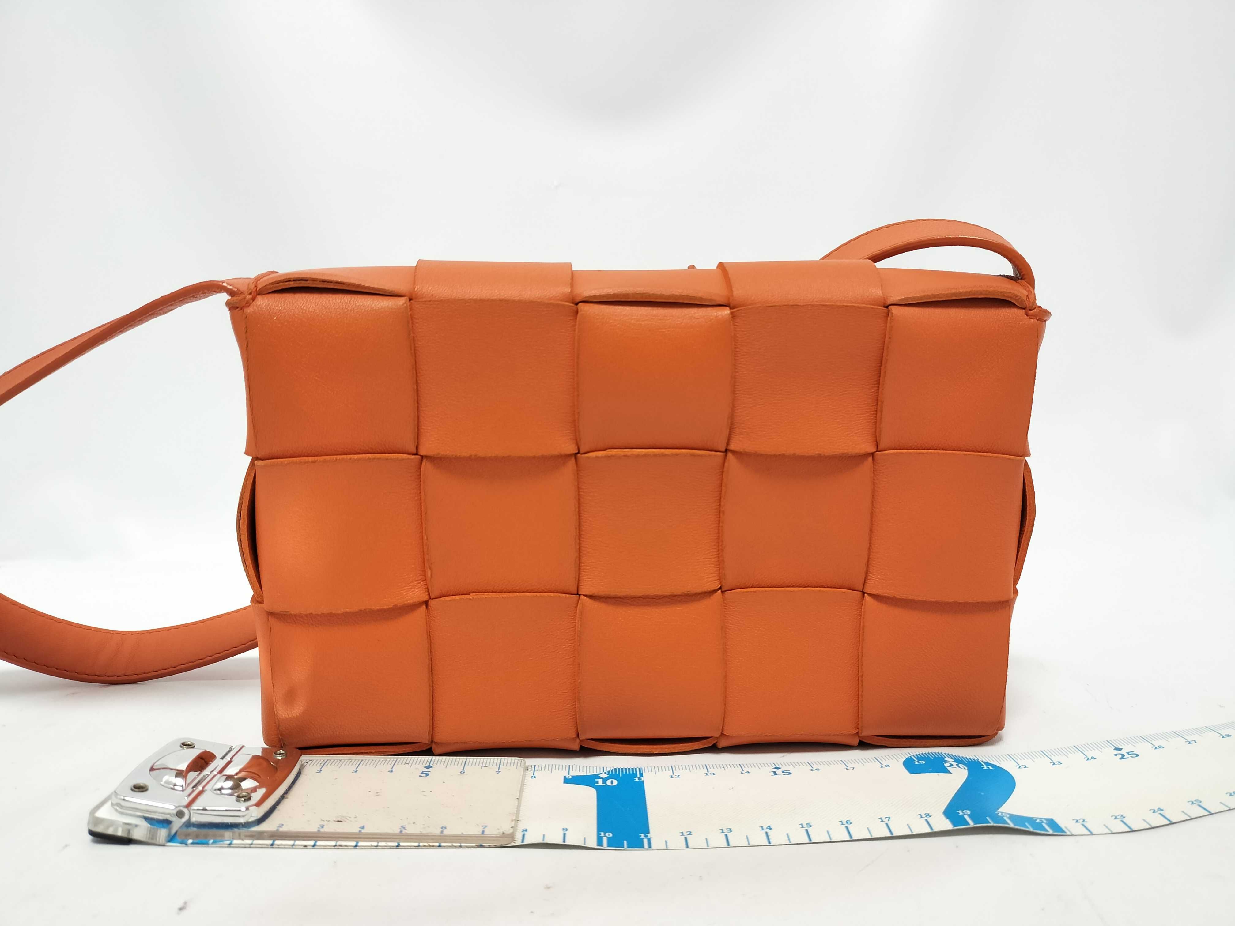 Intrecciato Bottega Veneta Cassette Shoulder Bag — view 2