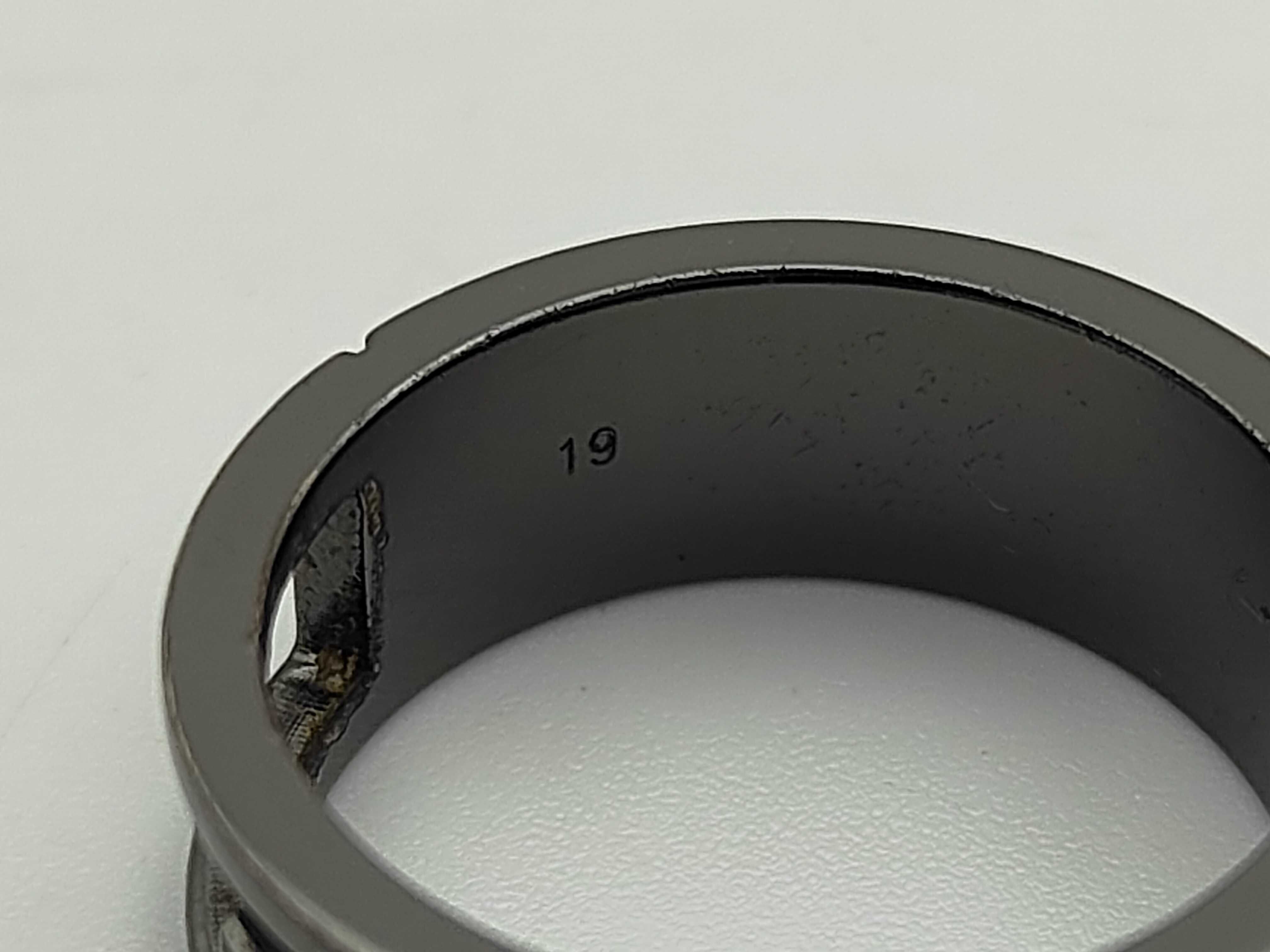 925 ring — view 4