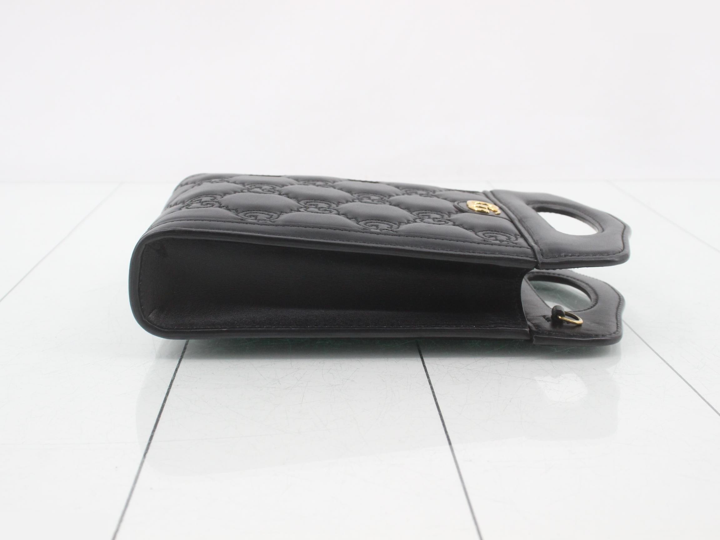 GG Matelassé 2-Way Handbag — view 3