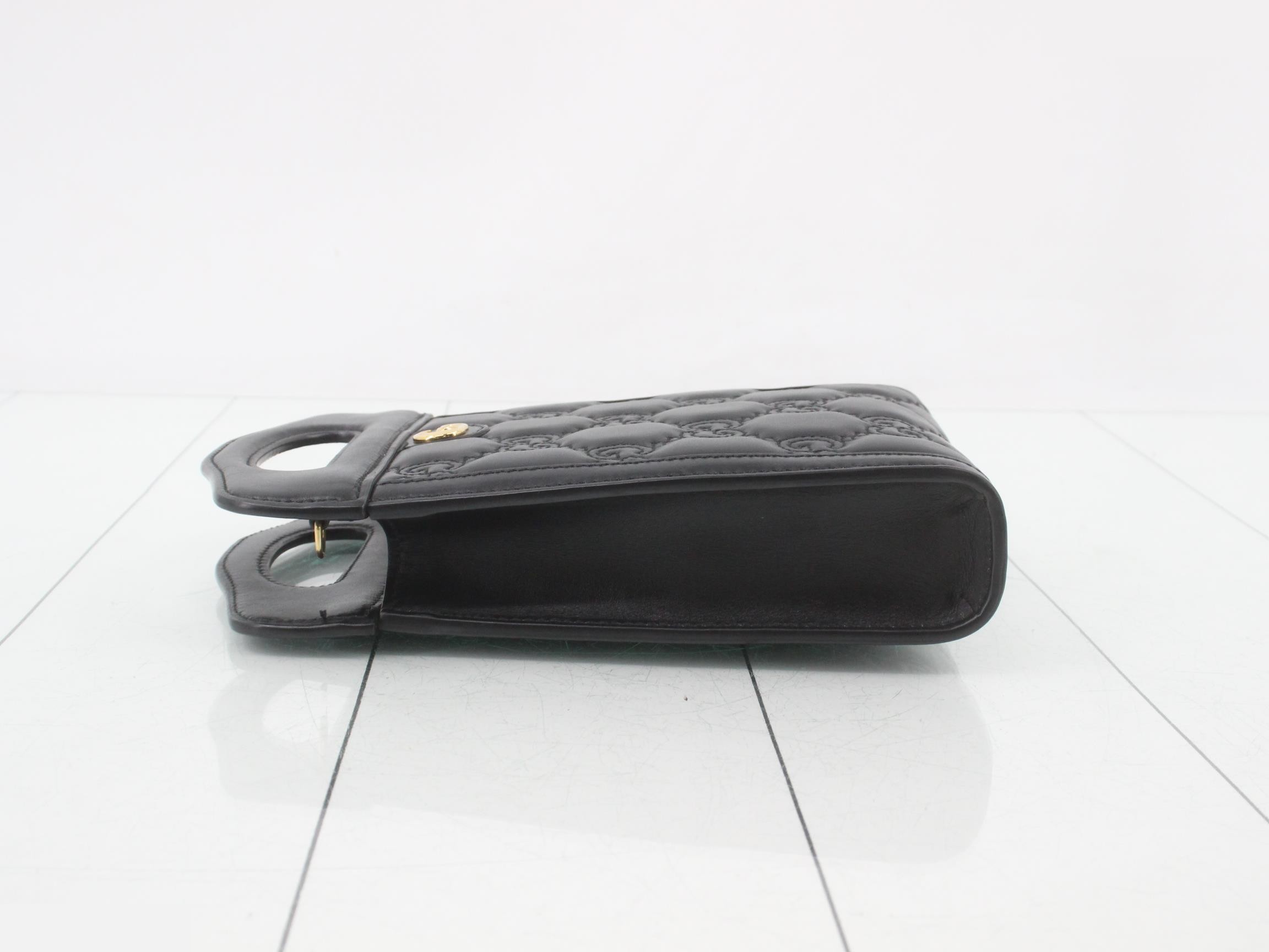 GG Matelassé 2-Way Handbag — view 4