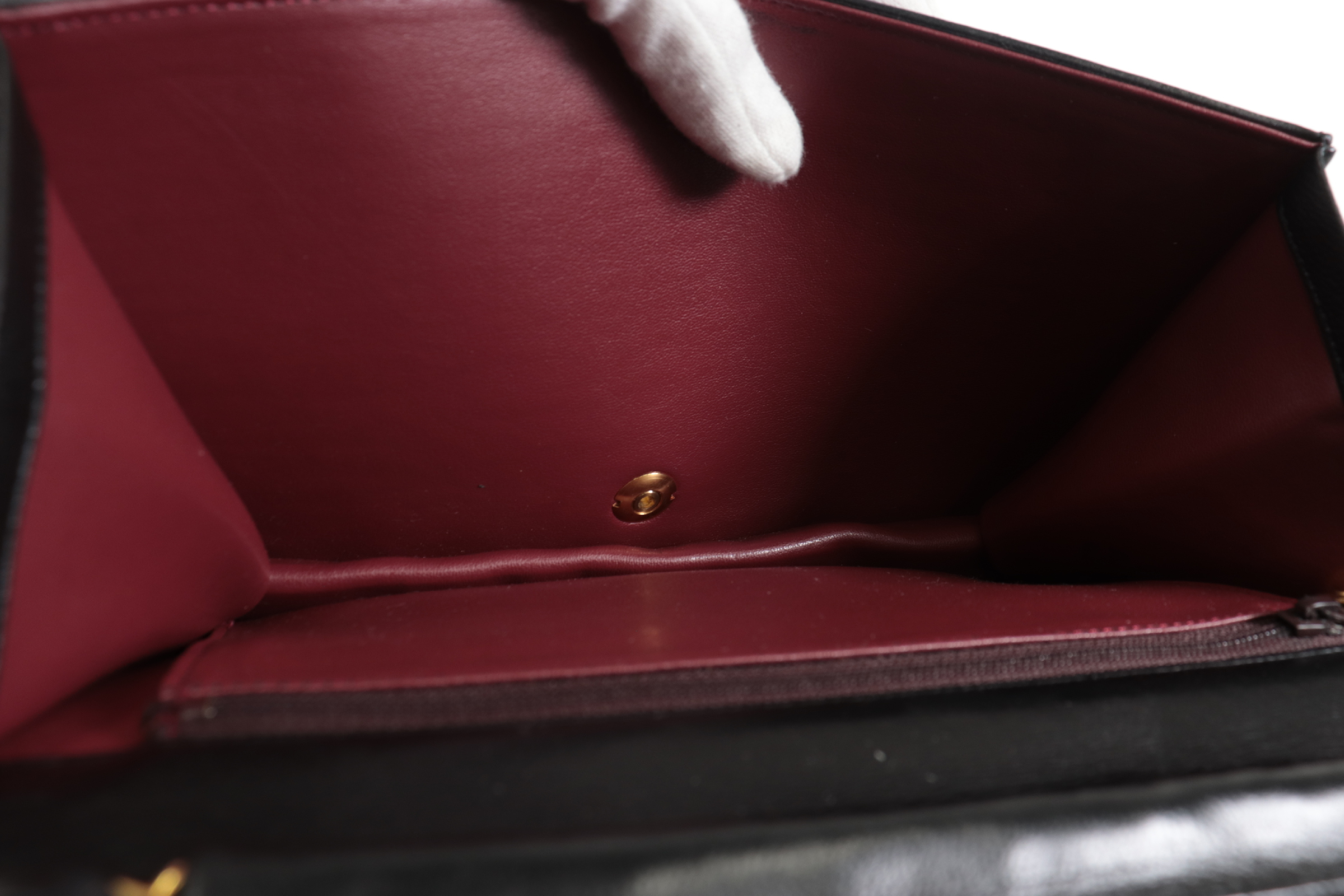 Matelassé Lambskin Full Flap Push Chain Shoulder Bag — view 8
