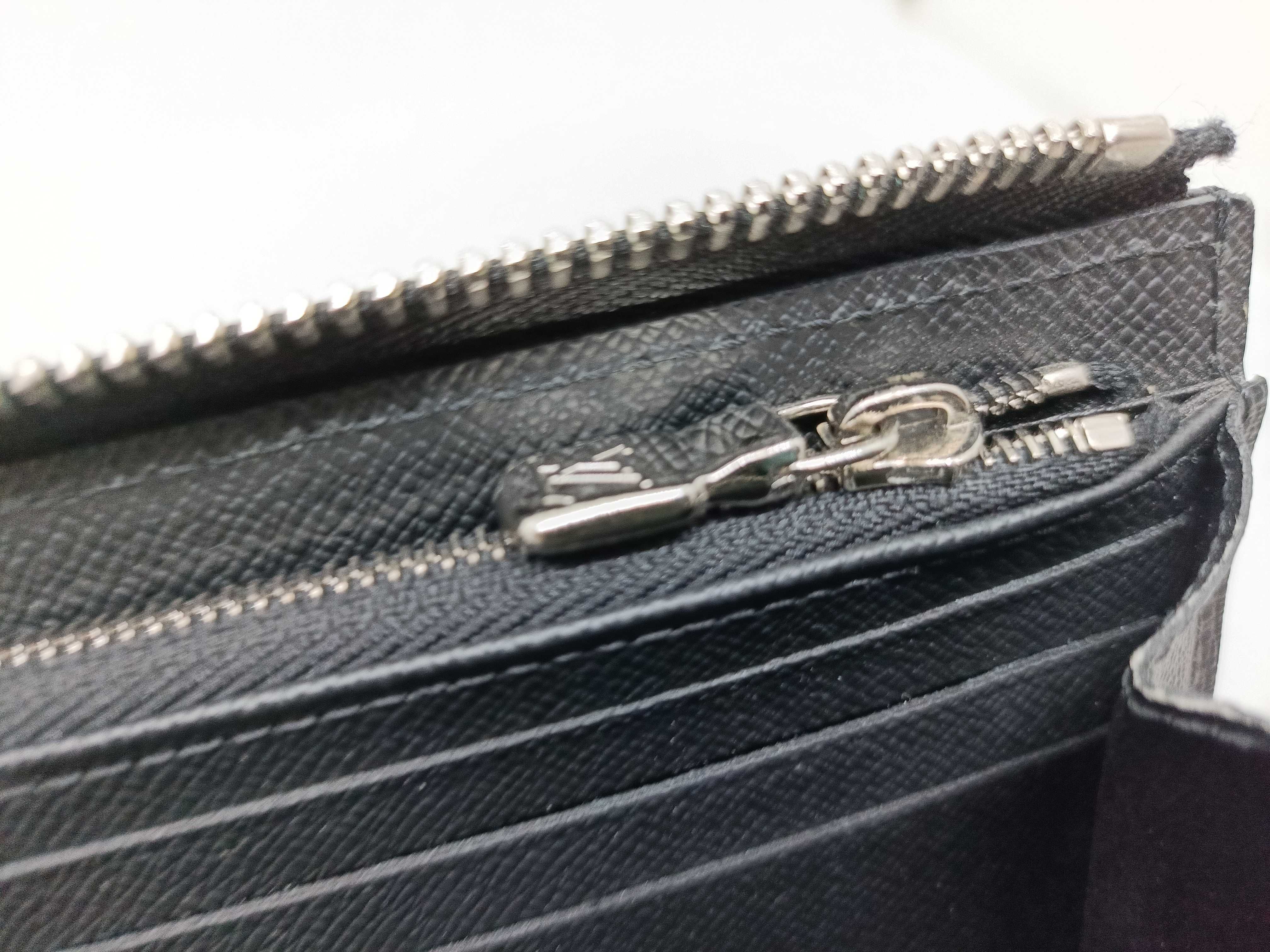 Damier Graphite Zippy Dragonne Wallet N60379 — view 12