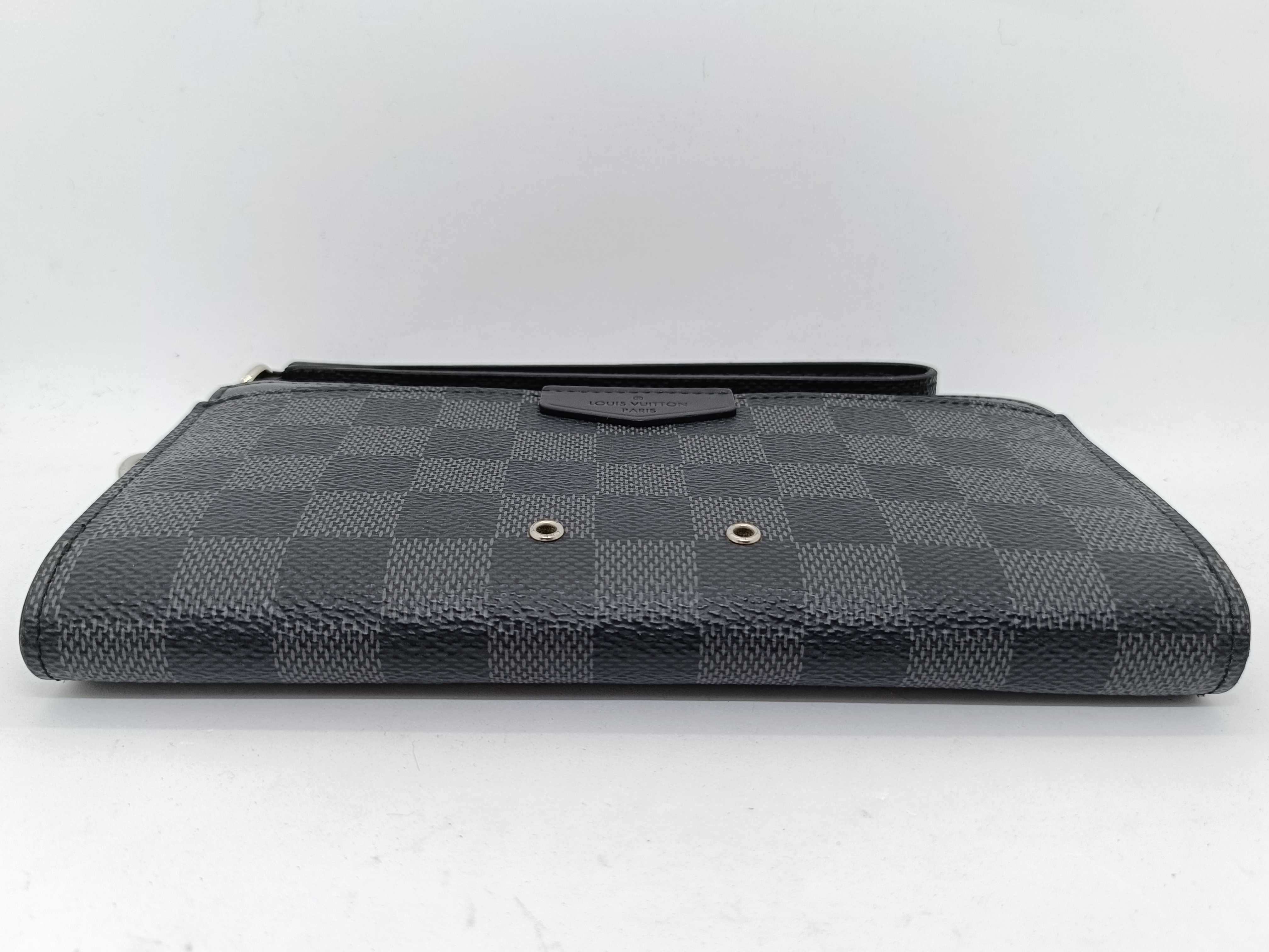 Damier Graphite Zippy Dragonne Wallet N60379 — view 3