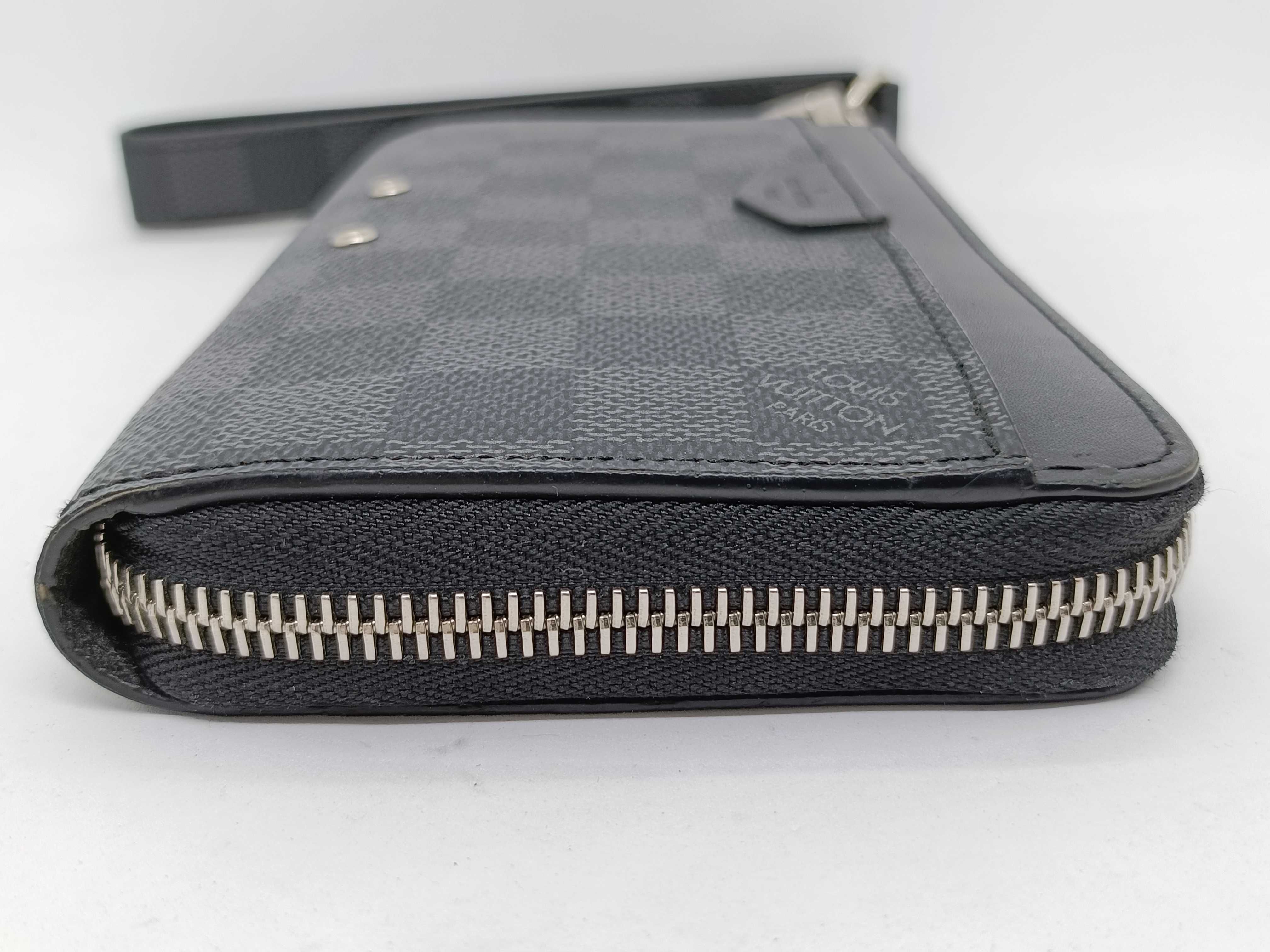 Damier Graphite Zippy Dragonne Wallet N60379 — view 6