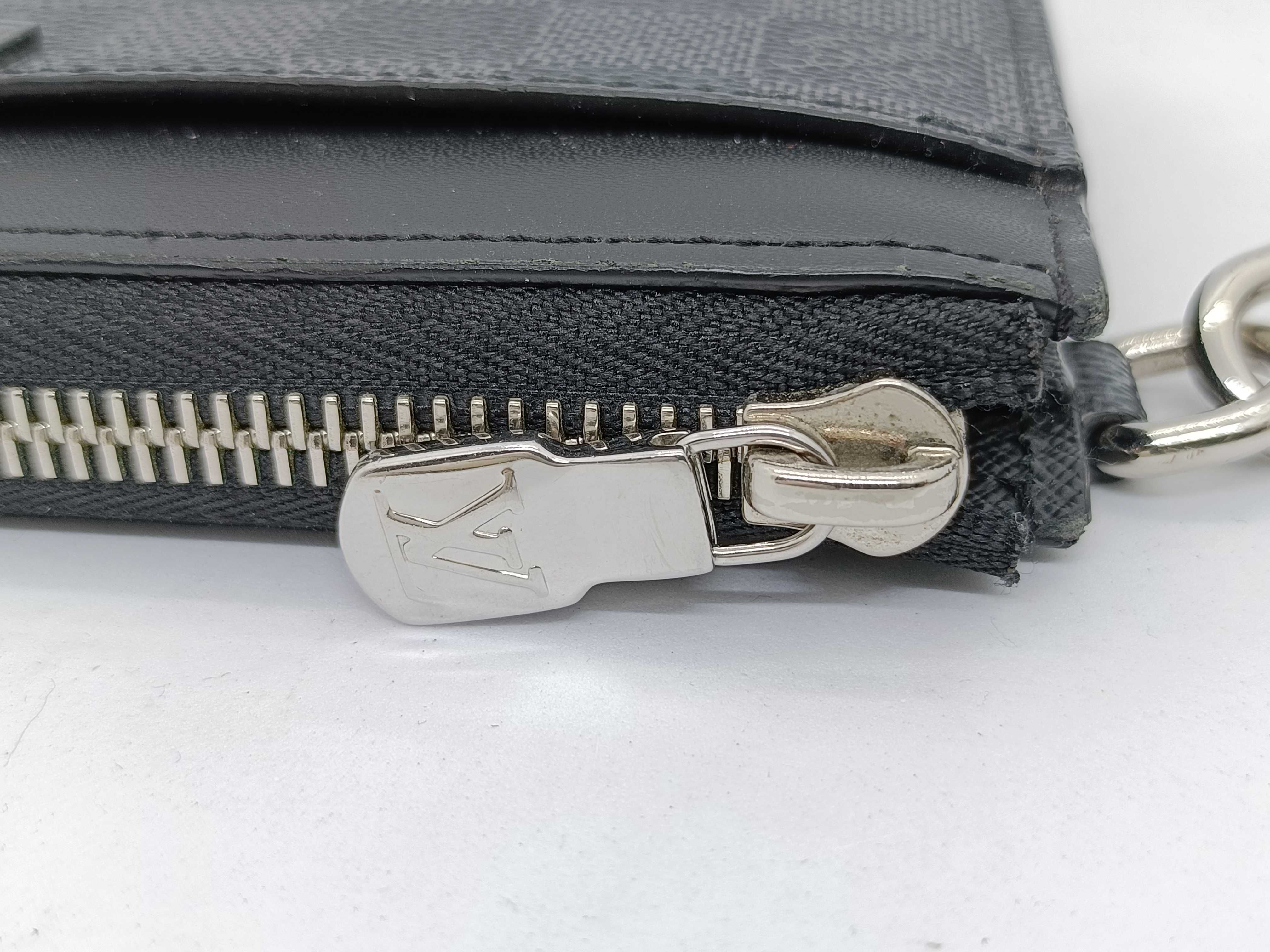 Damier Graphite Zippy Dragonne Wallet N60379 — view 8
