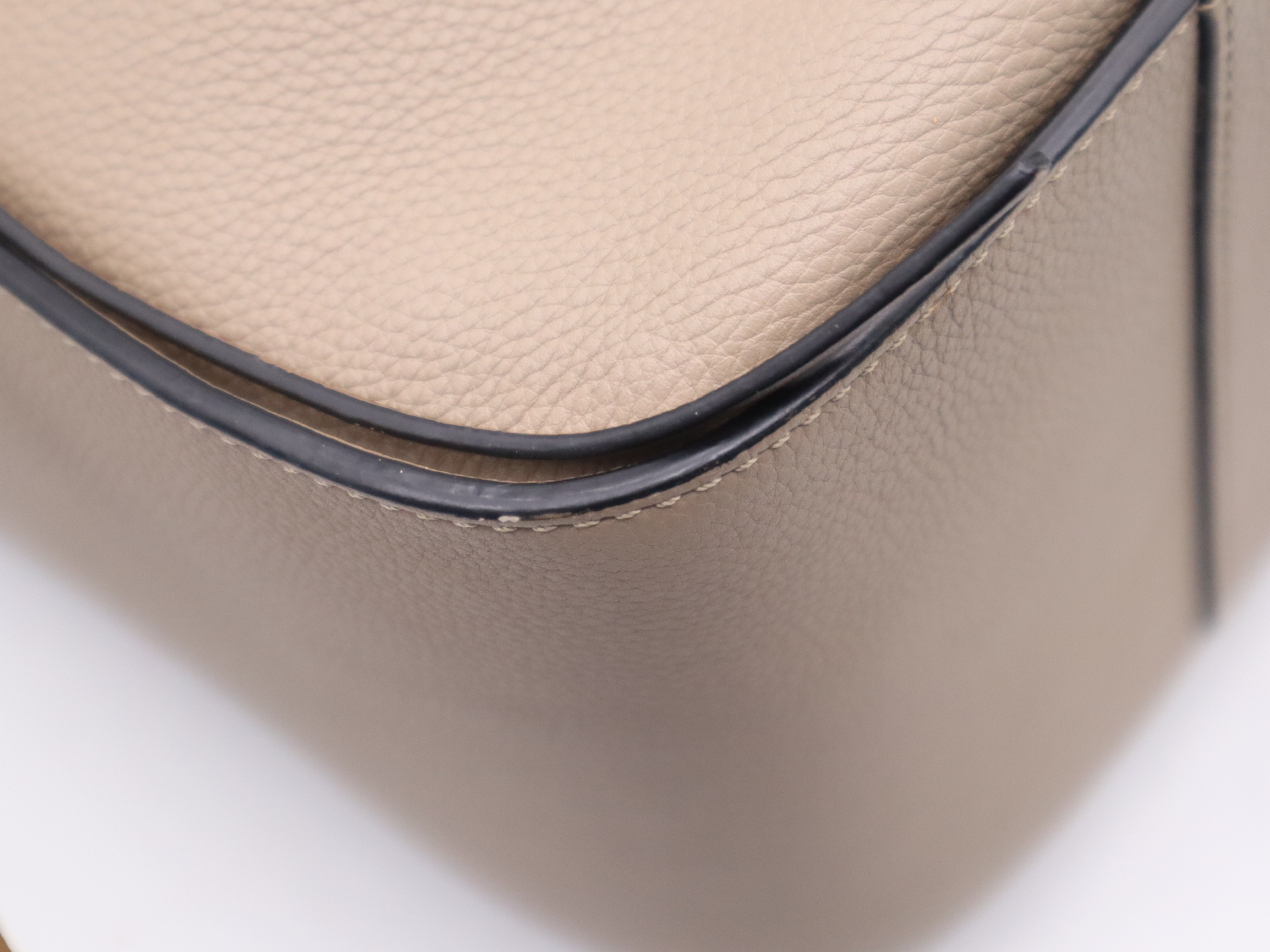 Leather Hammock Small 2-Way Handbag, Beige, with Shoulder Strap — view 10