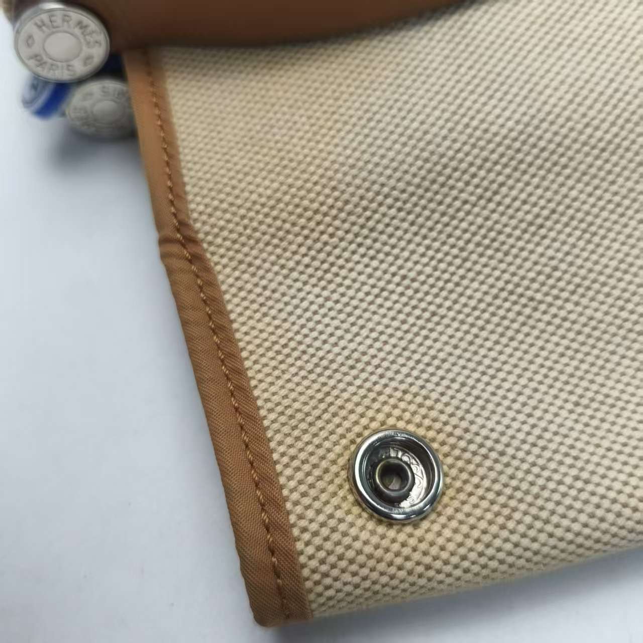 【*Shipping from: China*】HERMES Canvas Handbag with M stamp — view 6