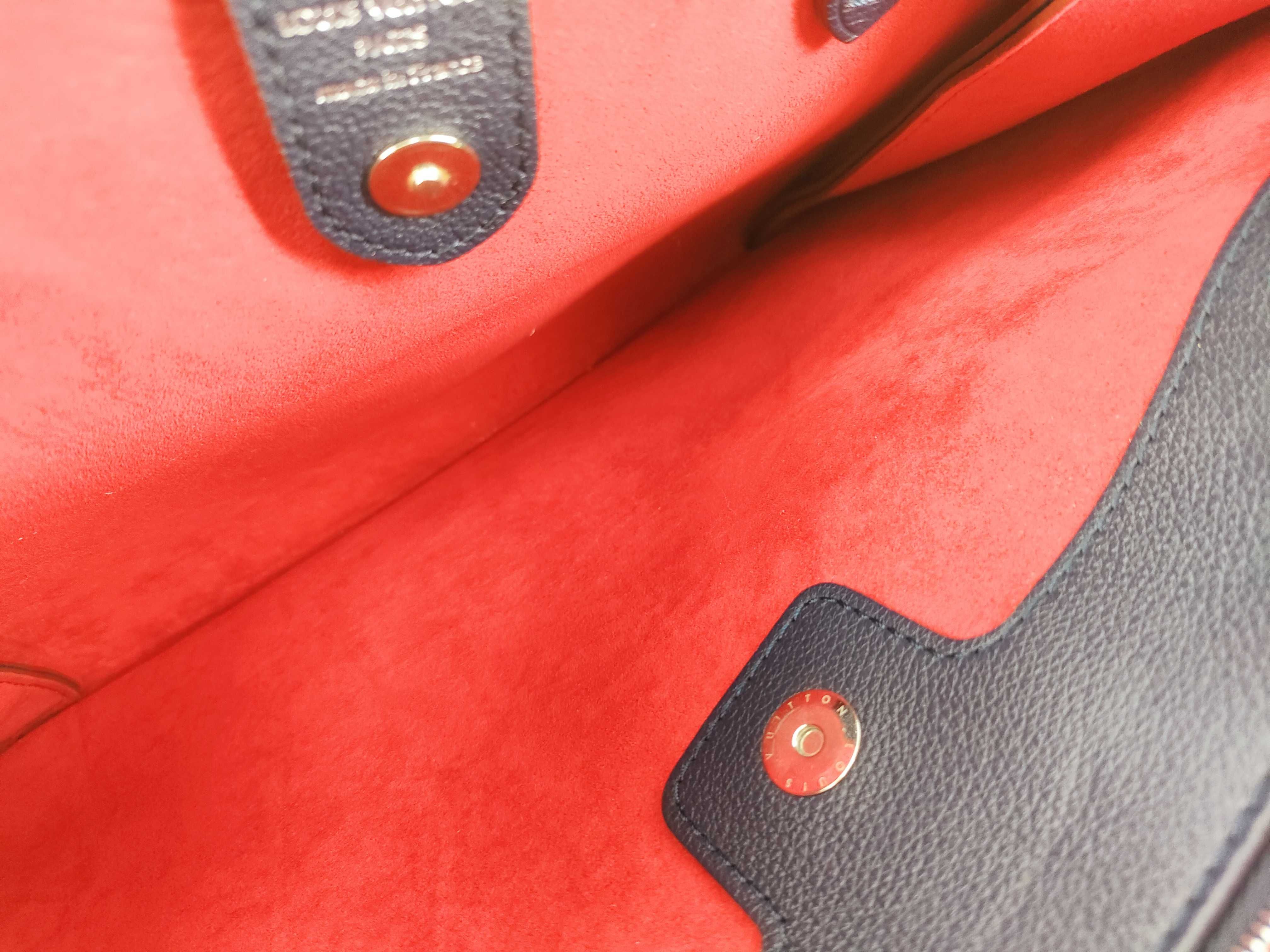 Lockmere Marine Rouge Shoulder Bag — view 10
