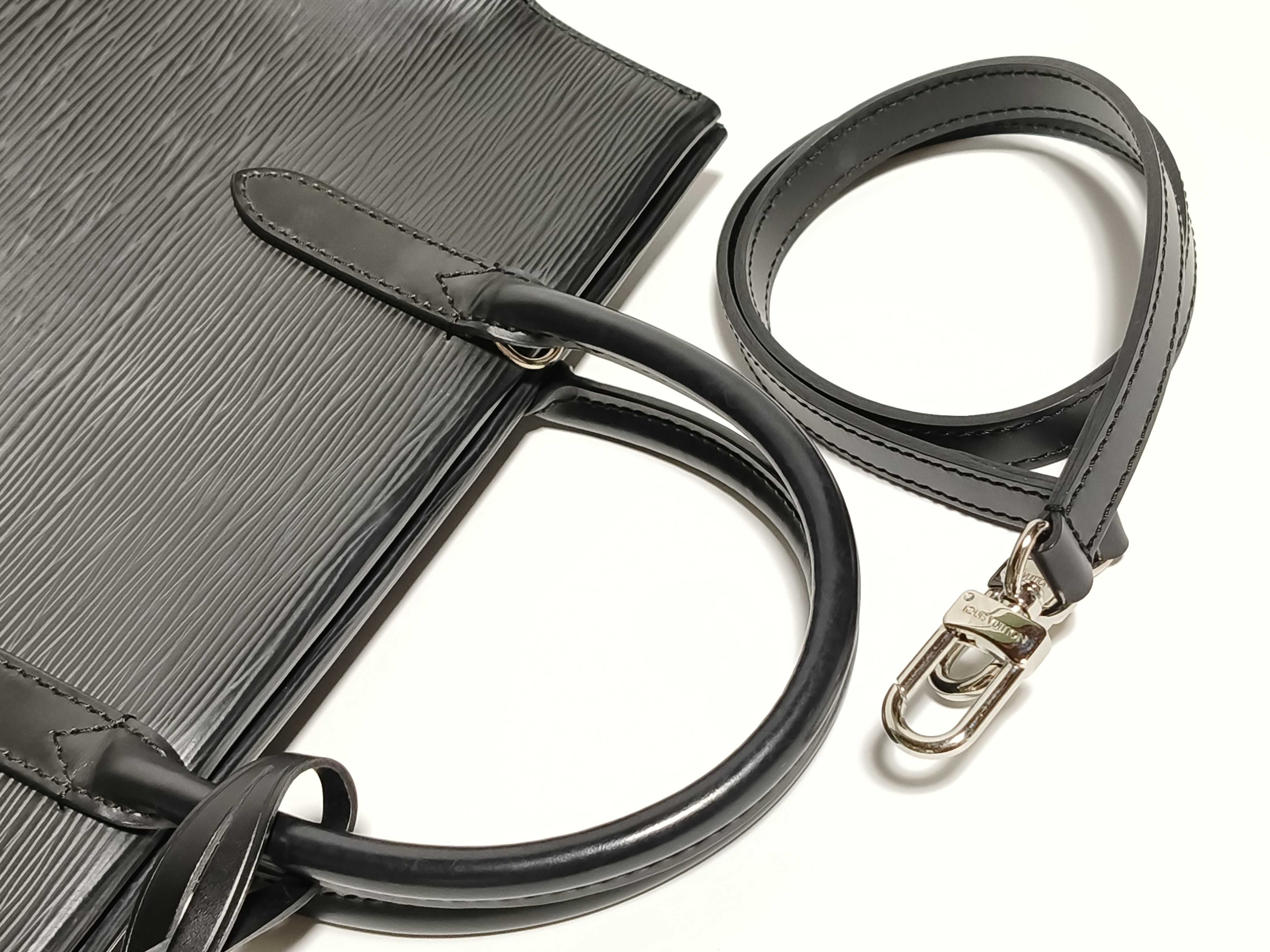 Epi Louis Vuitton Epi Marly MM M94612 AA3114 Handbag — view 3
