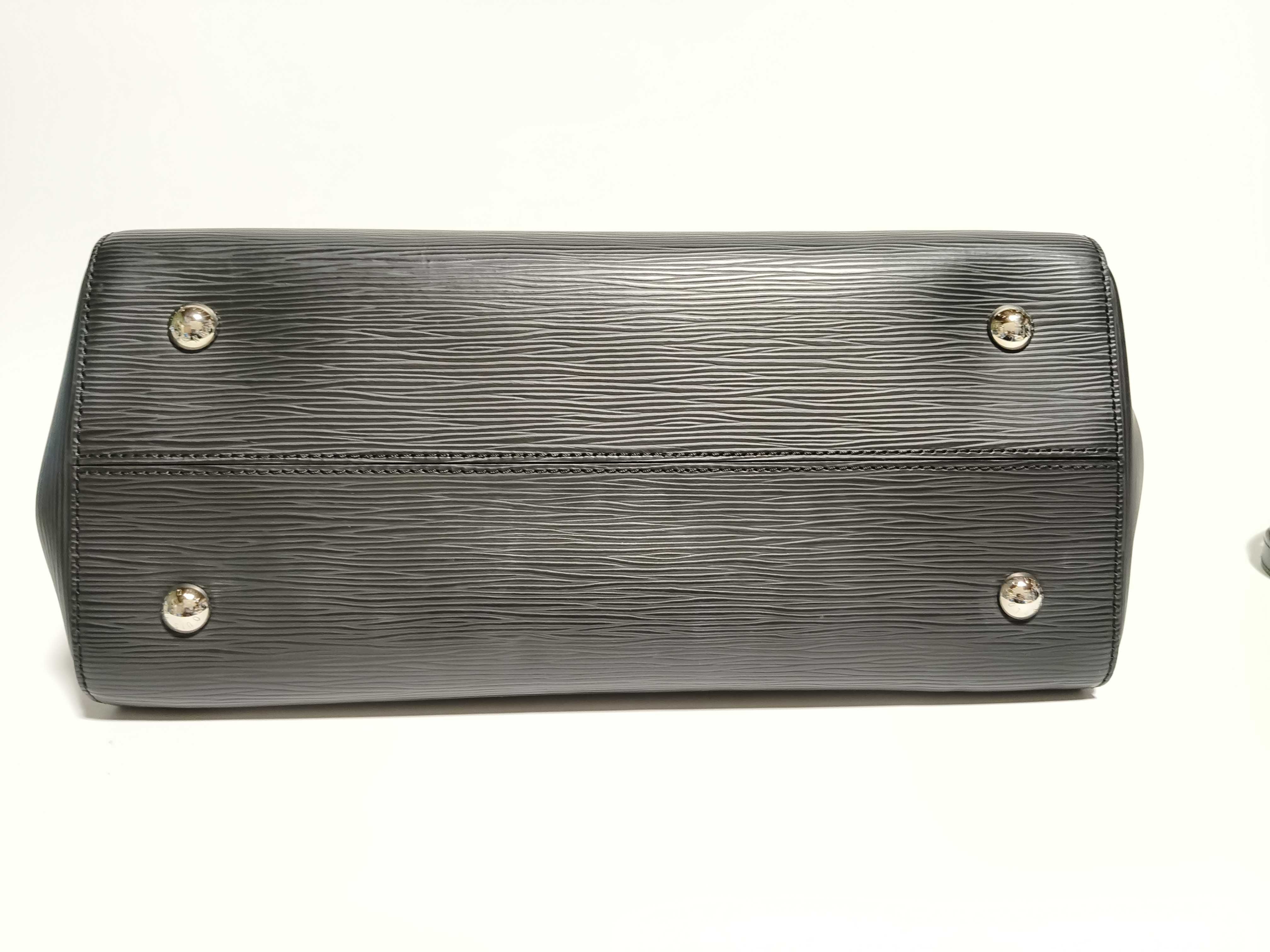Epi Louis Vuitton Epi Marly MM M94612 AA3114 Handbag — view 7