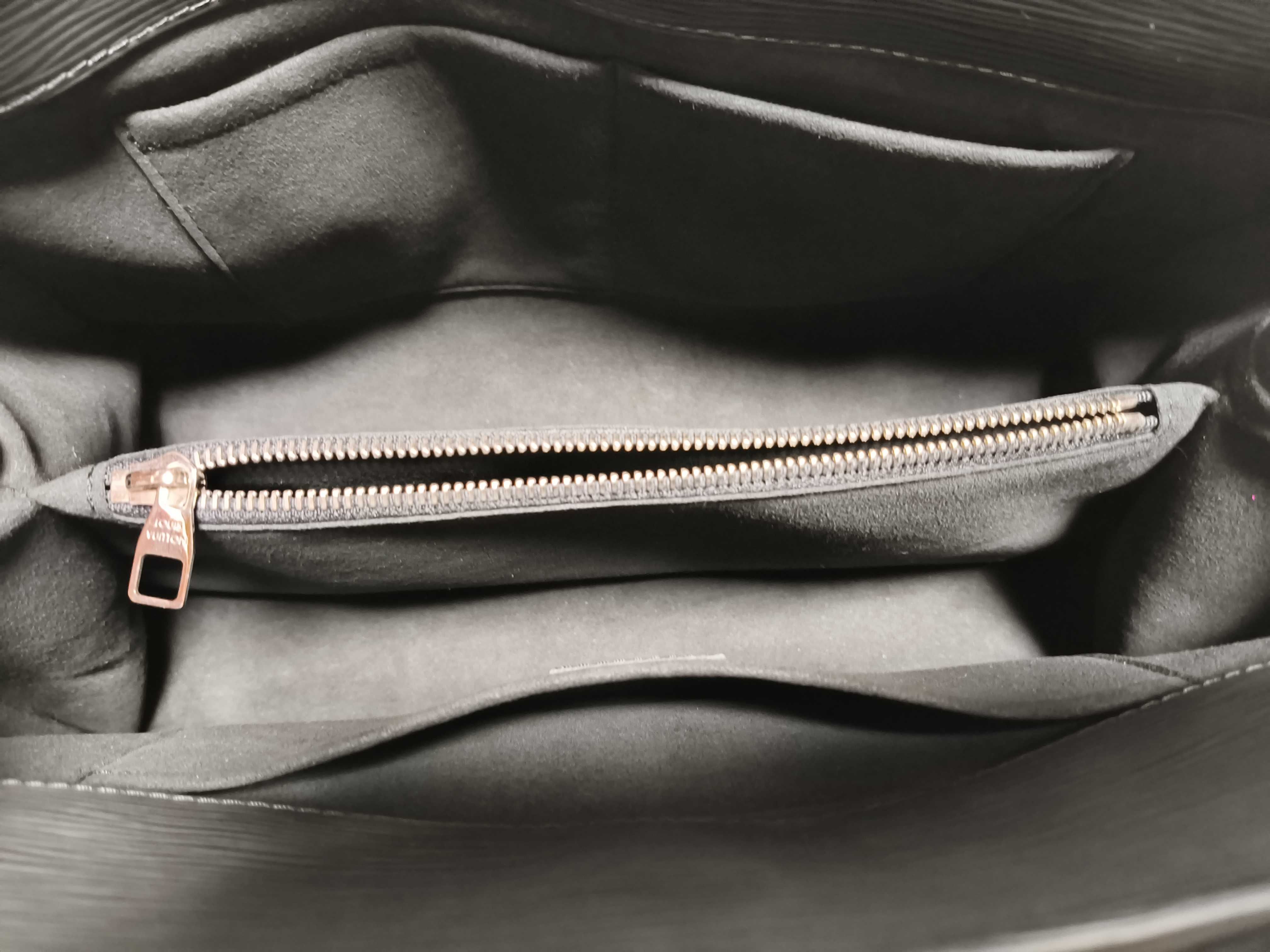 Epi Louis Vuitton Epi Marly MM M94612 AA3114 Handbag — view 9