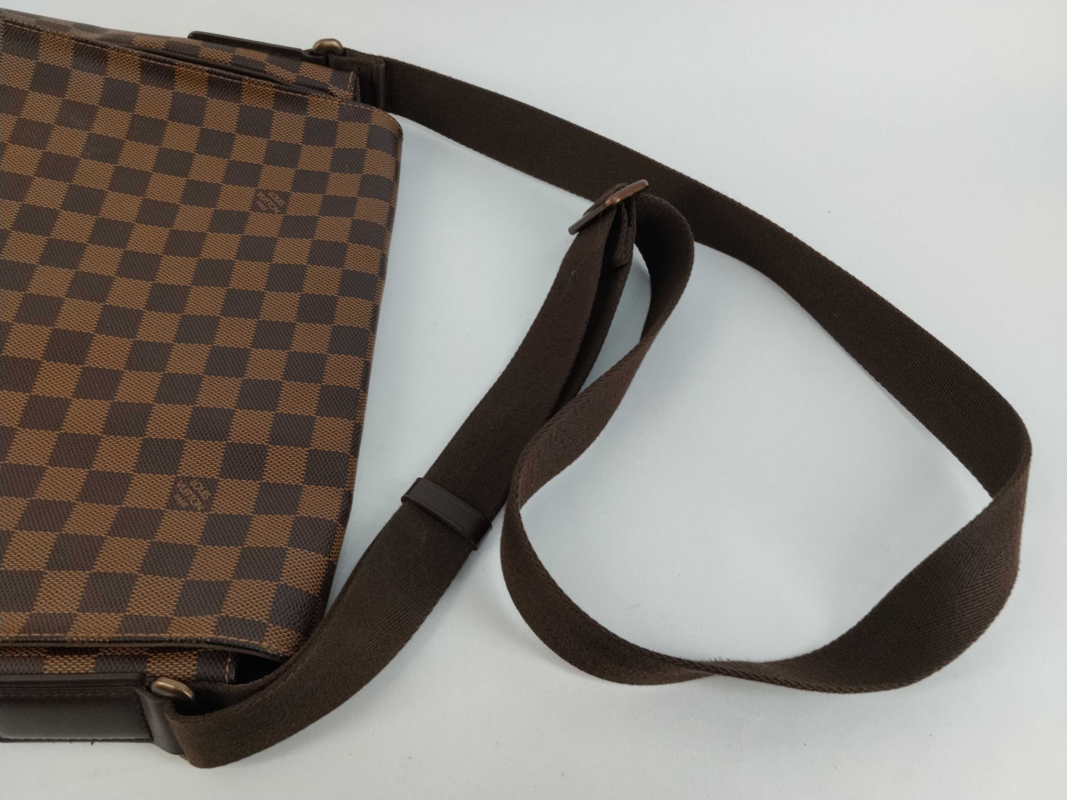 Damier Louis Vuitton Damier Shoulder Bag — view 3