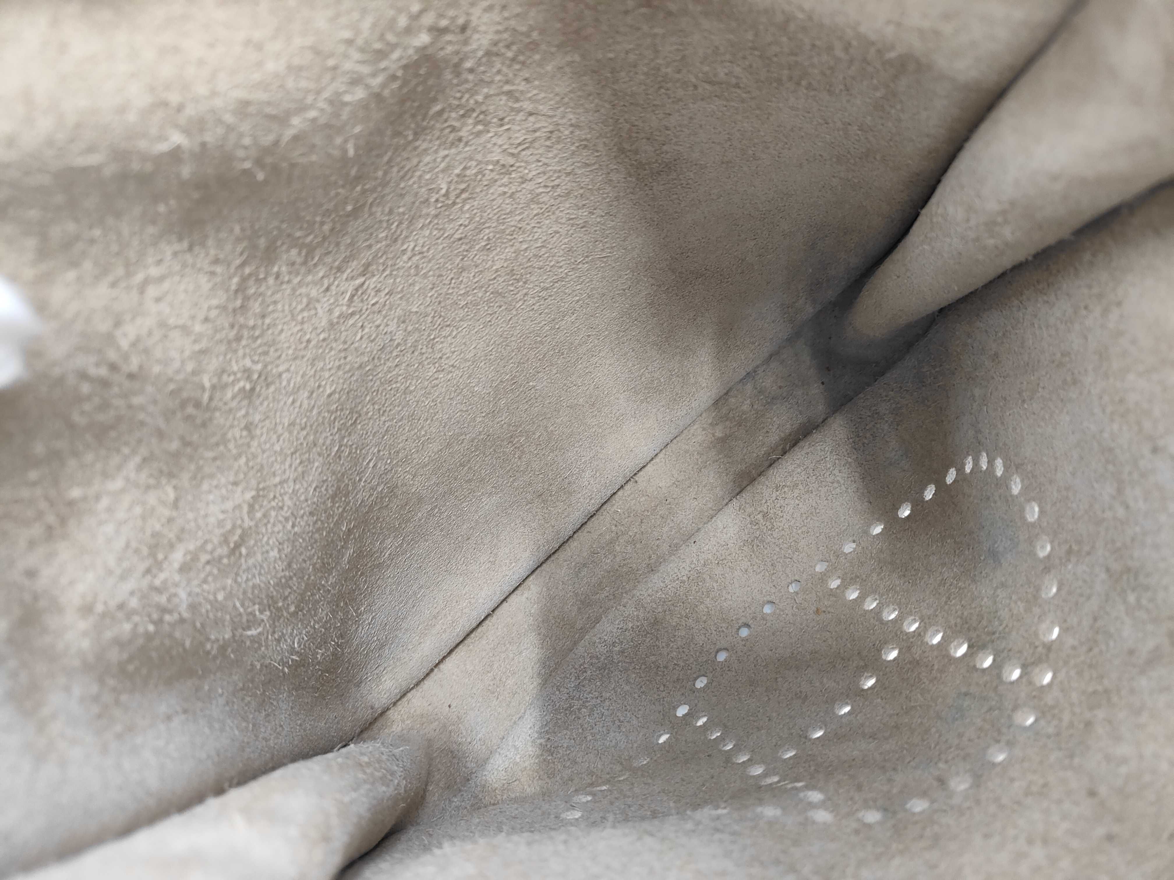 Evelyne III PM ?L Taurillon Shoulder Bag — view 11