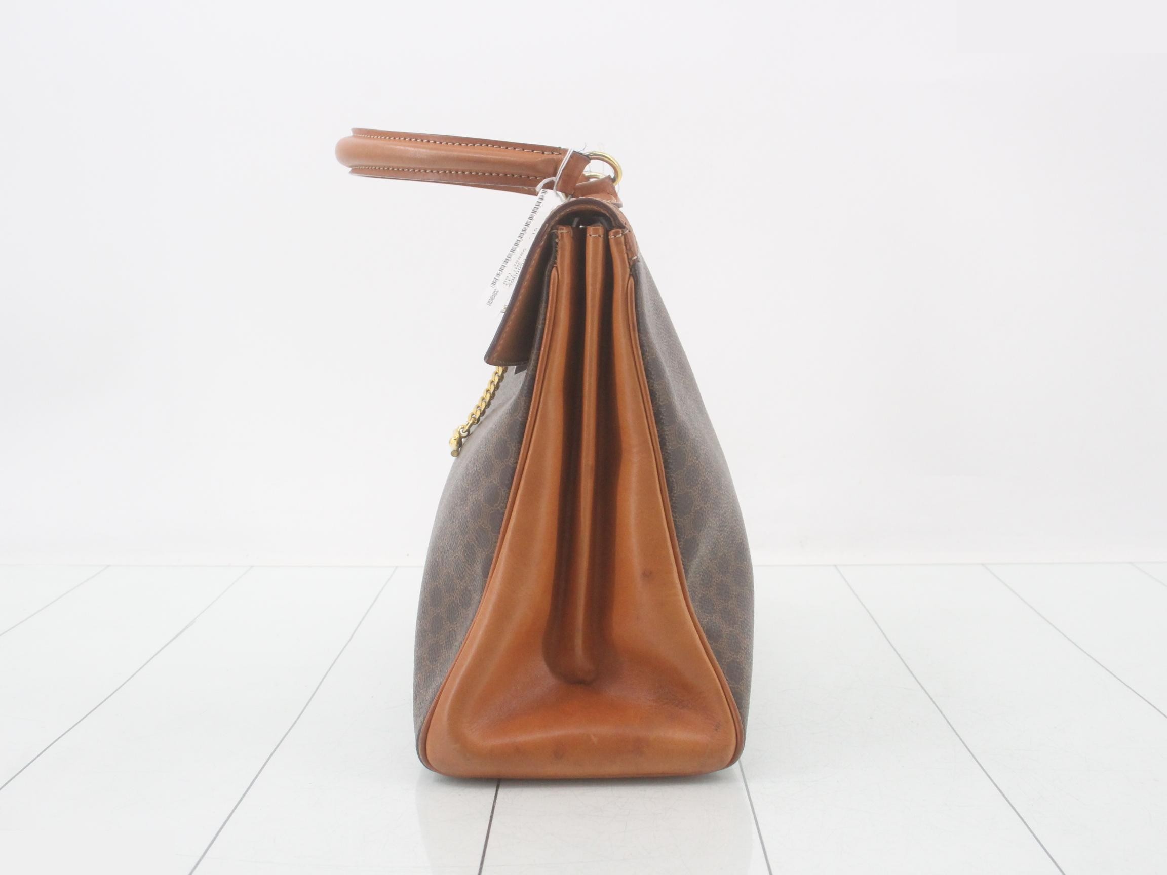 handbag — view 3