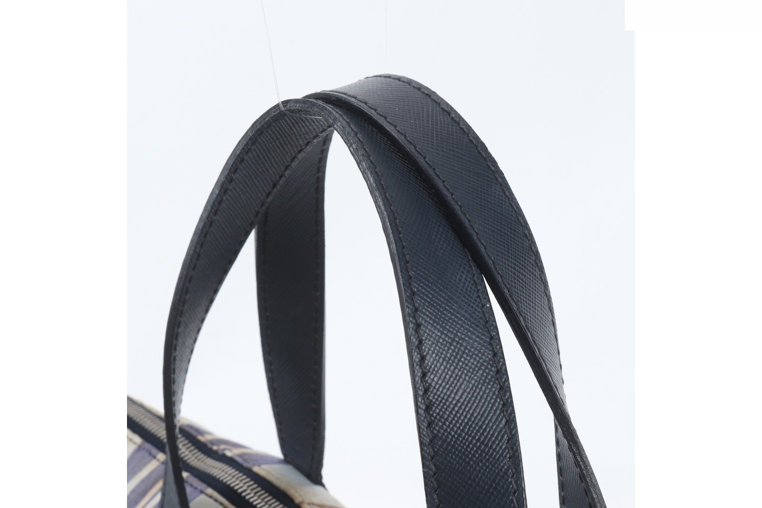 Triangle logo leather 2-way shoulder bag, crossbody bag, handbag. — view 2