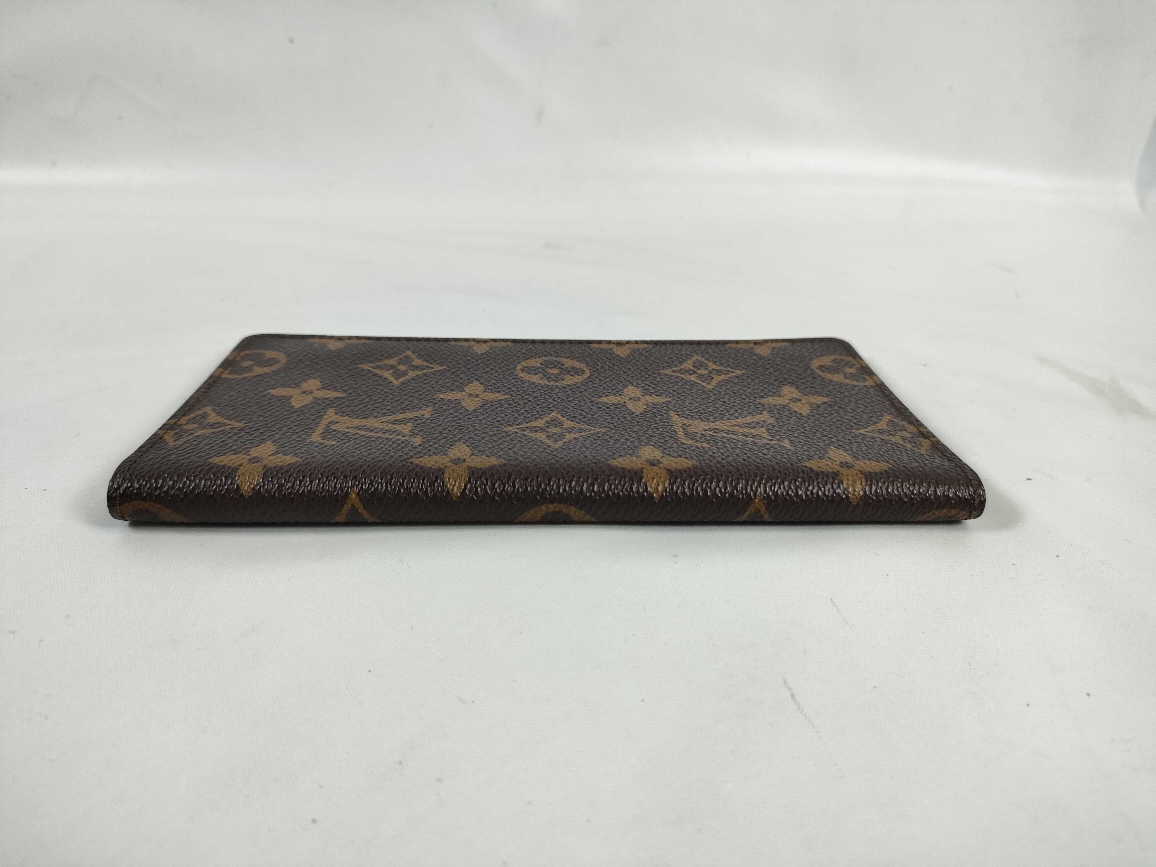Monogram R20008 Agenda Horizontal Billfold — view 5