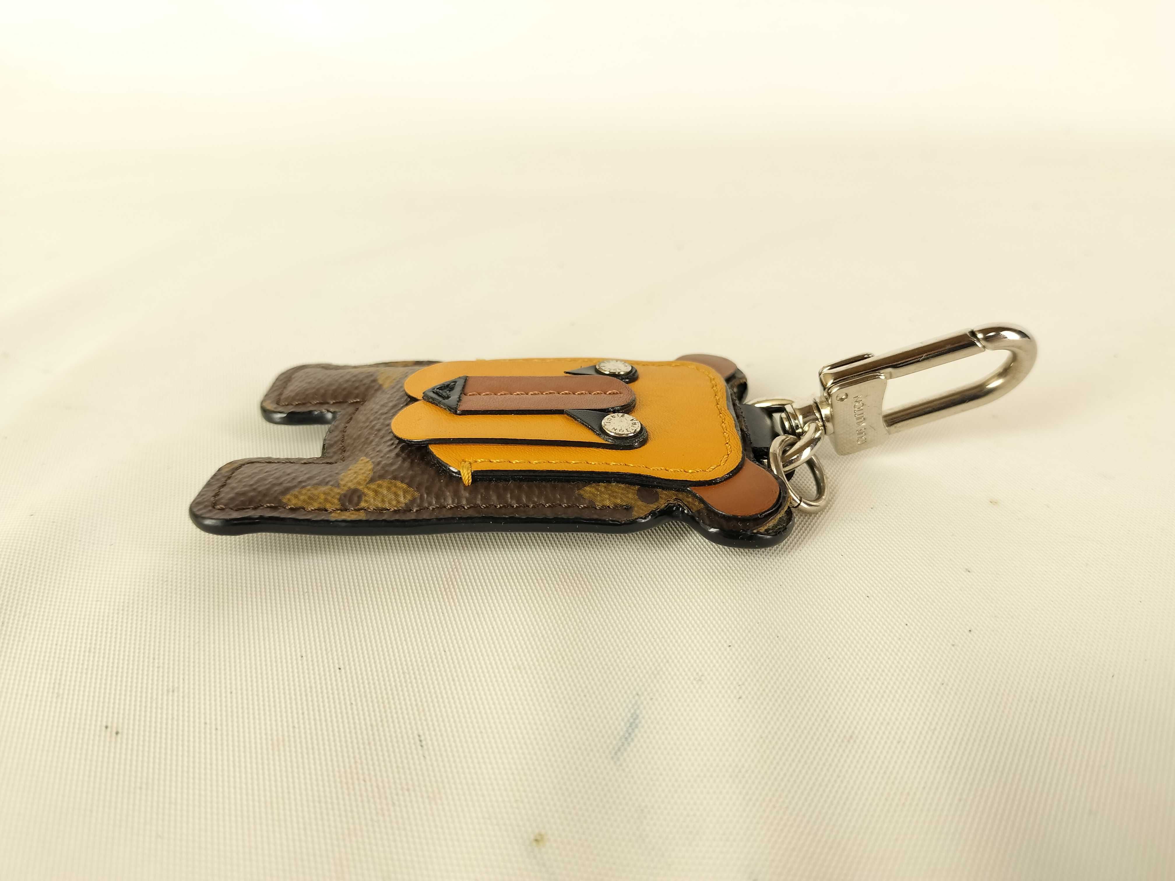 Monogram MP1996 Portefeuille Animal Key Case and other accessories — view 3