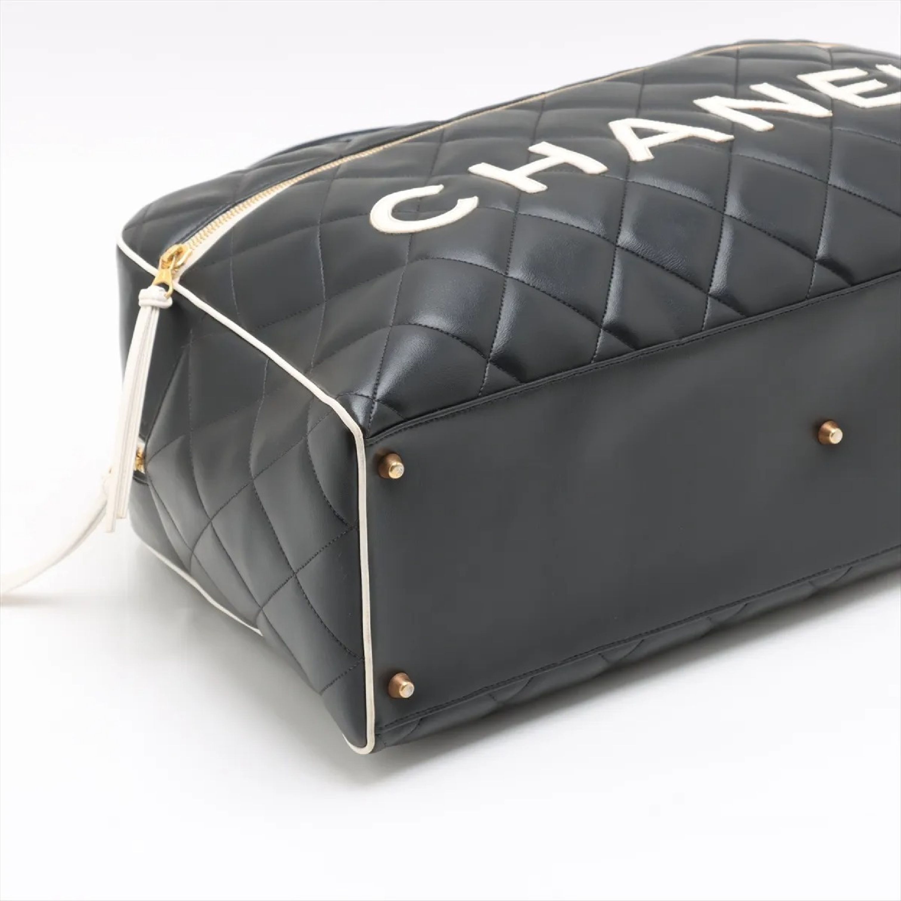 Matelassé Sport Line Seal No. 3 Boston Bag — view 4