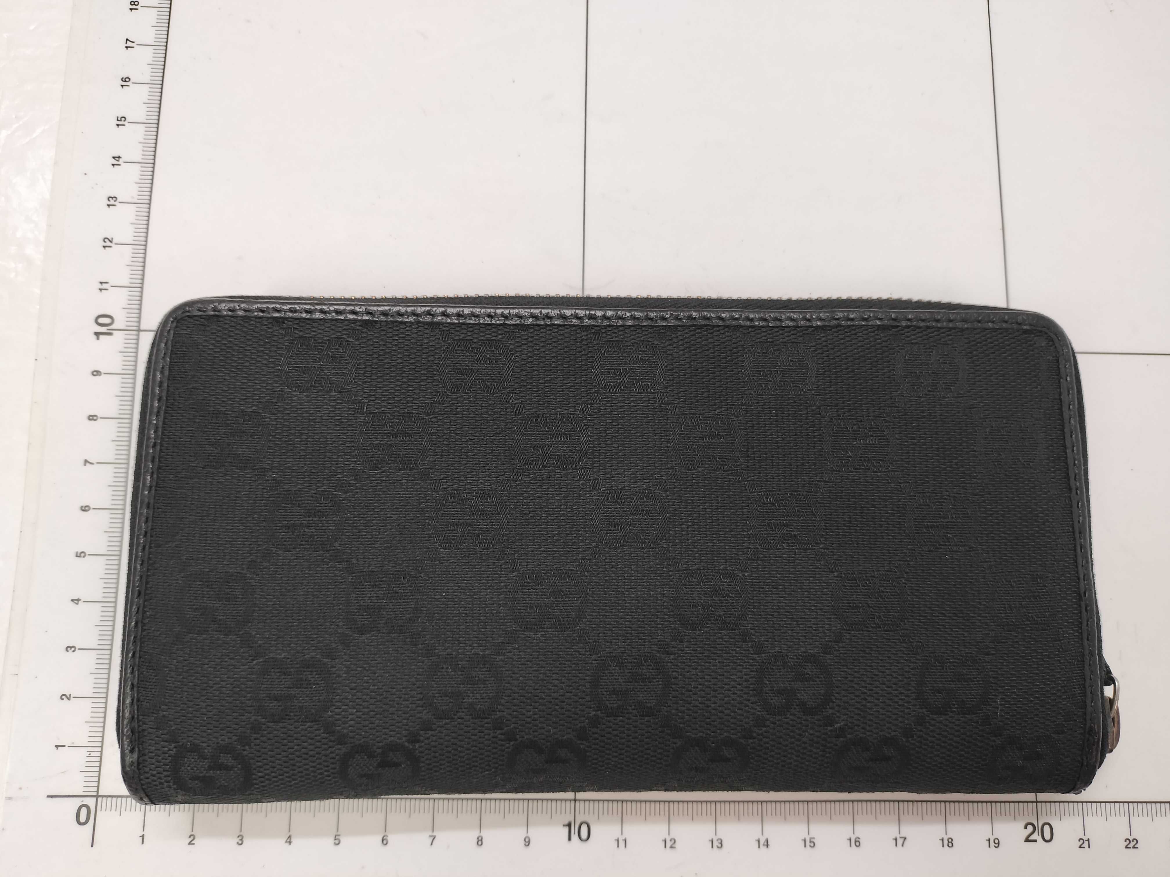 GG Canvas Leather Round Long Wallet, Black, Serial Number — view 2