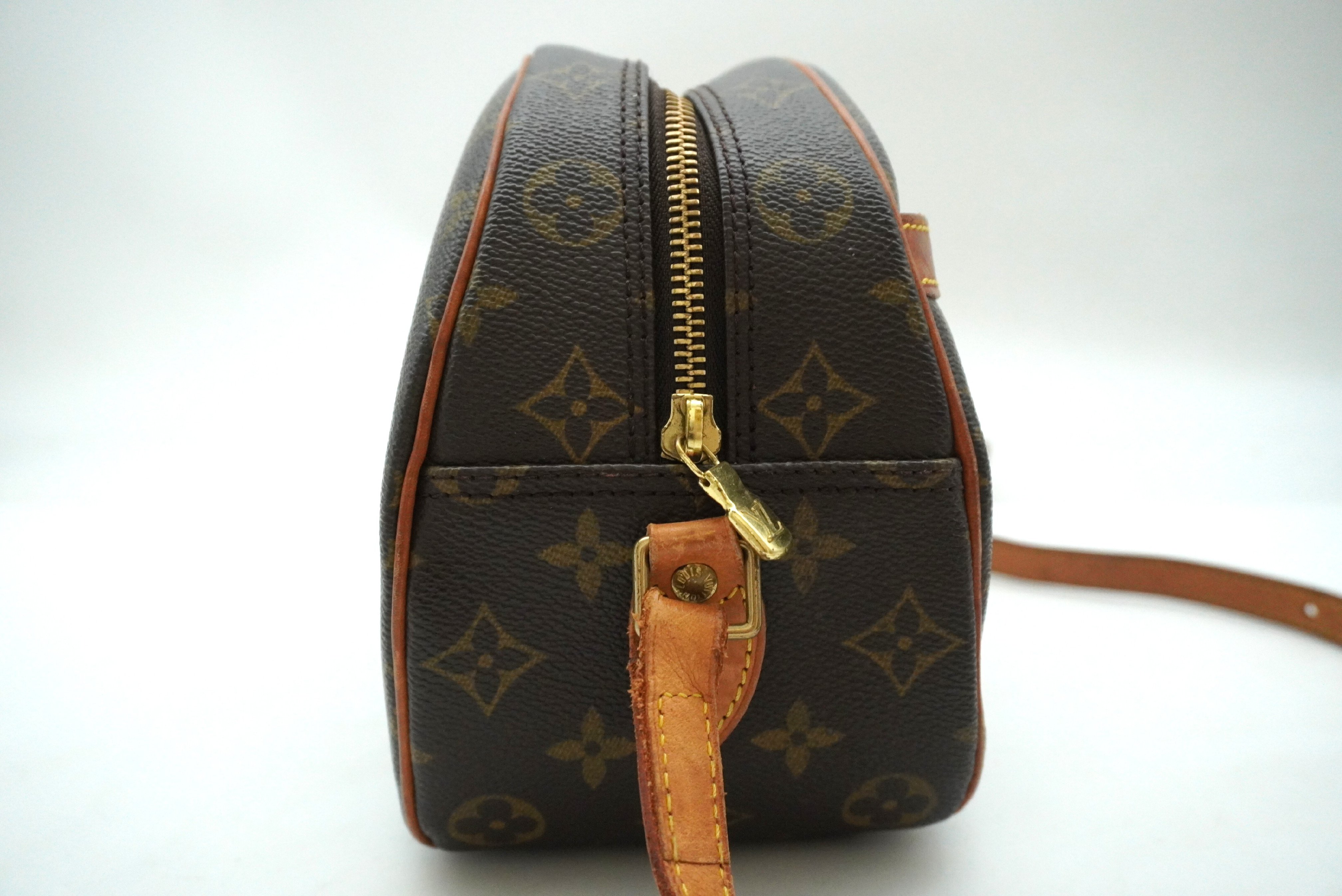 Monogram Blois M51221 Shoulder Bag — view 4