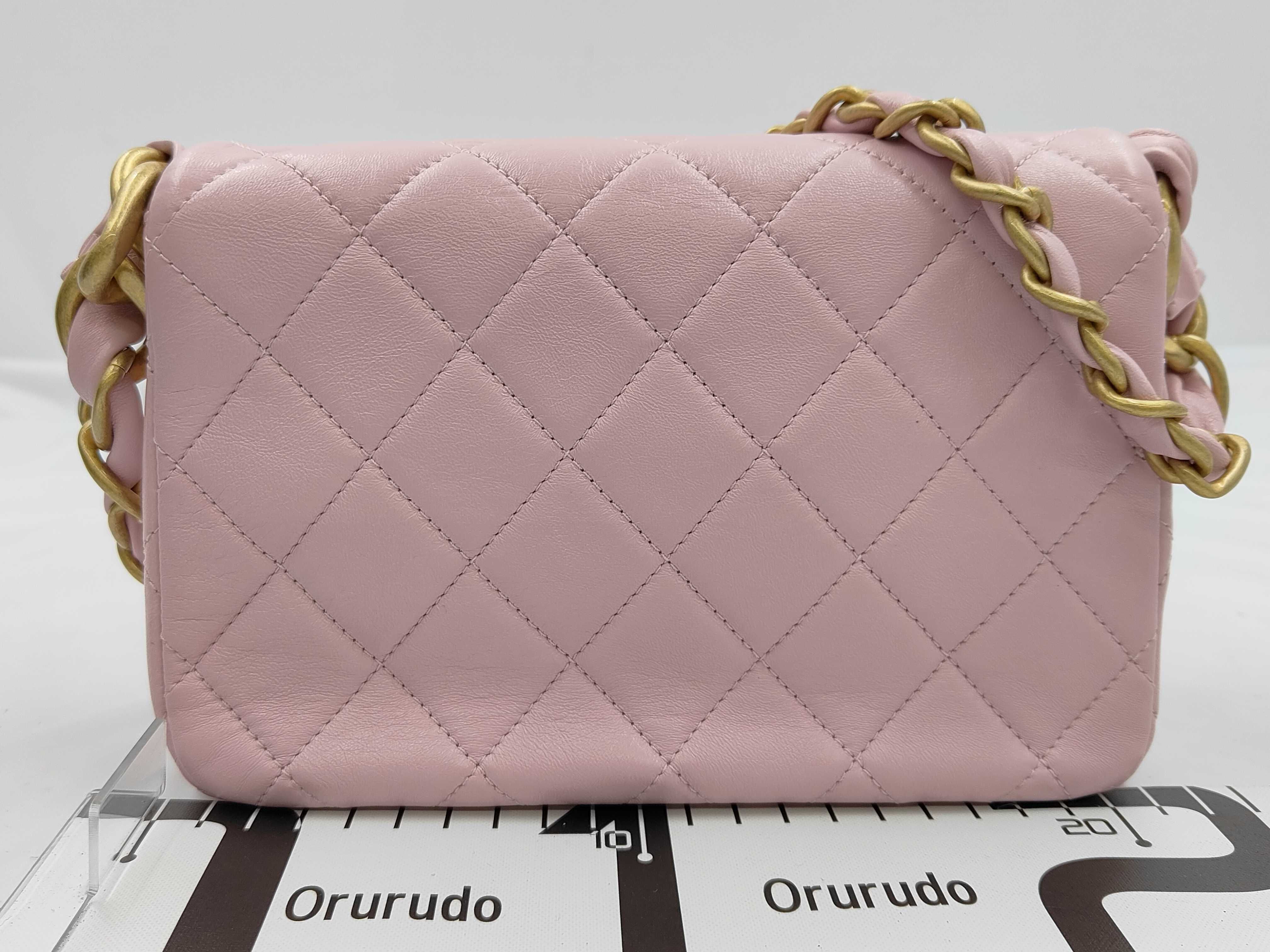 Lambskin Matelassé Chain Shoulder Bag C7N1XEH6 — view 2