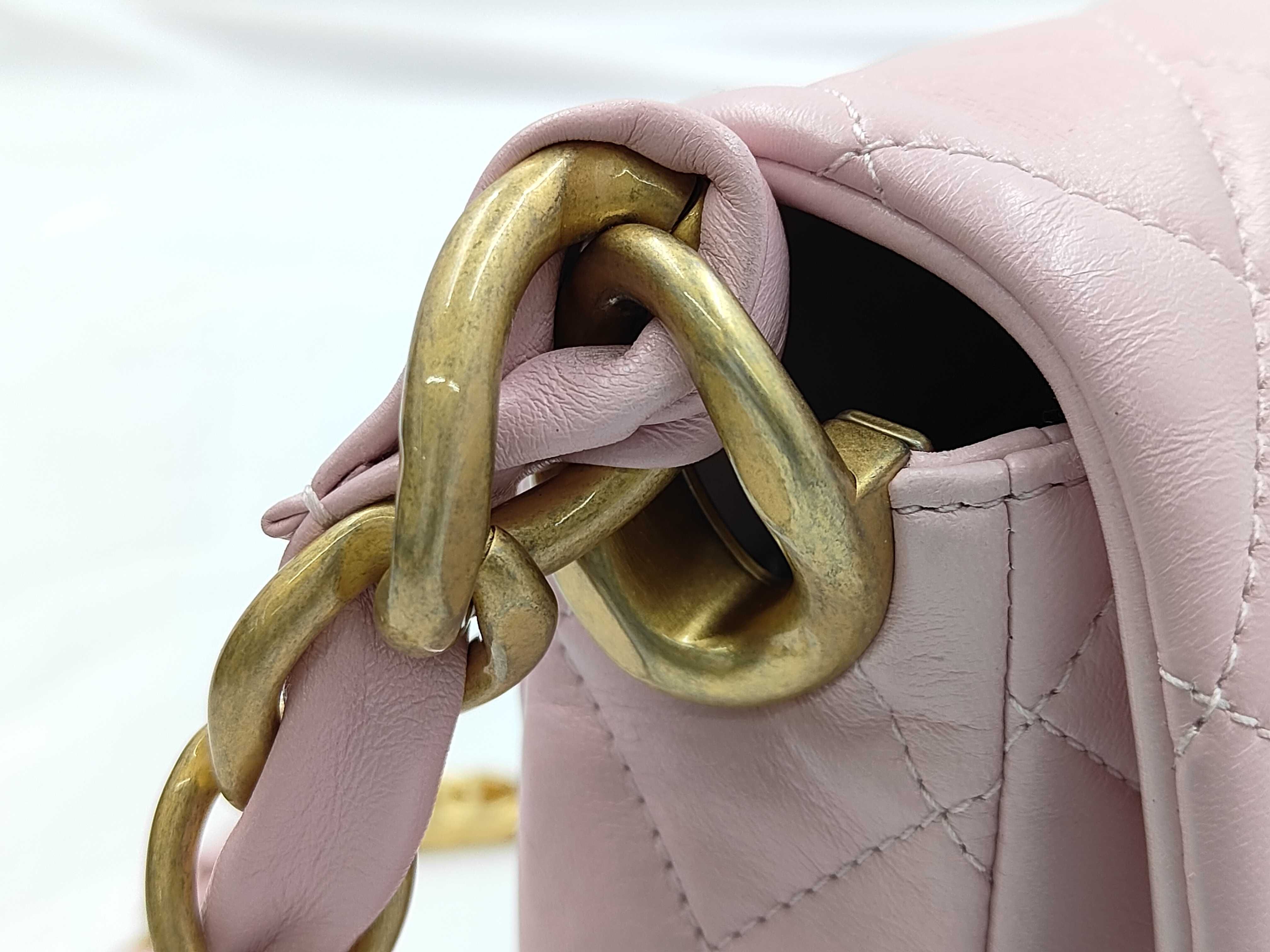 Lambskin Matelassé Chain Shoulder Bag C7N1XEH6 — view 5