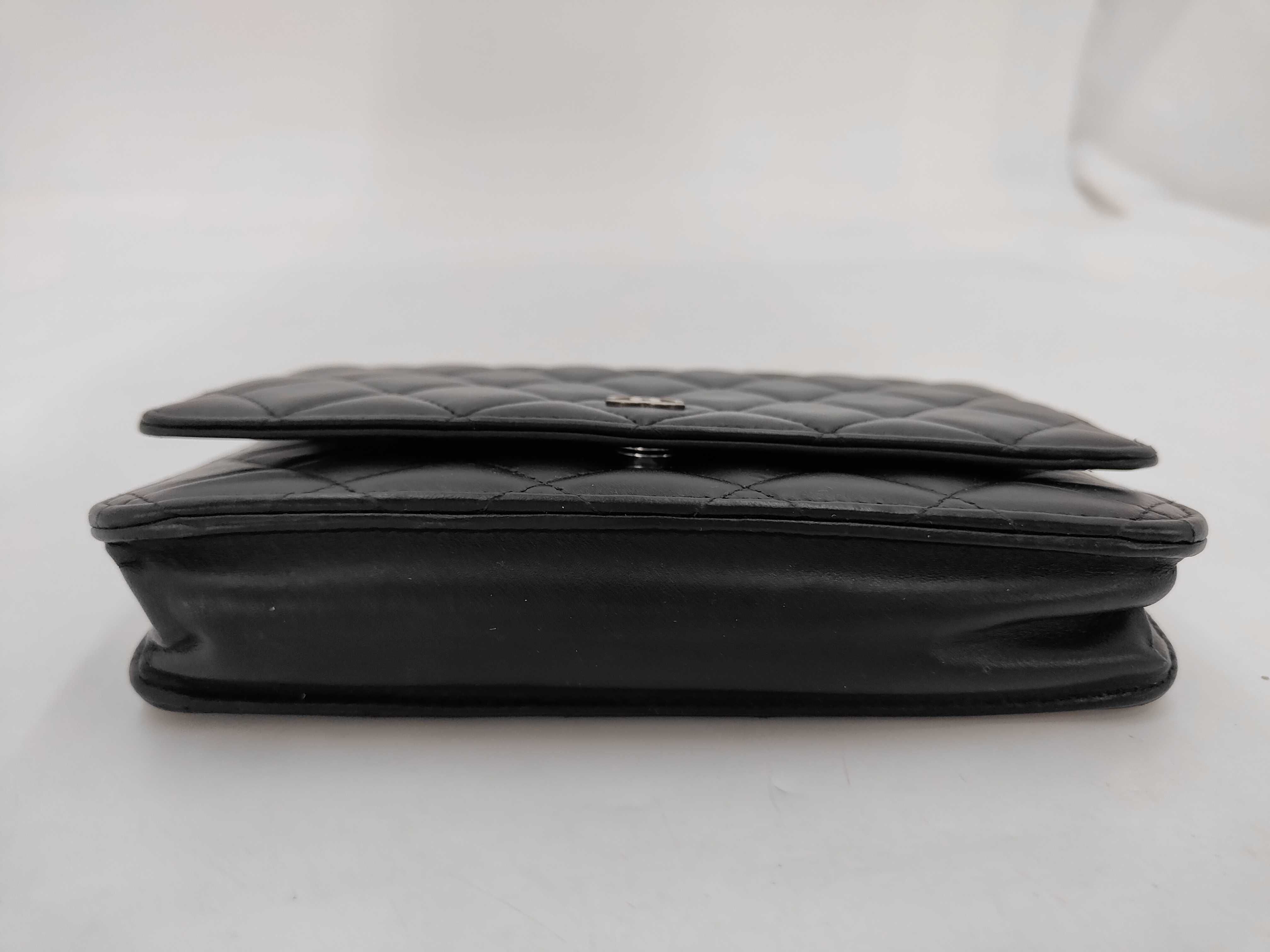 Matelassé Chain Wallet Shoulder Bag (Serial Number 28) — view 3