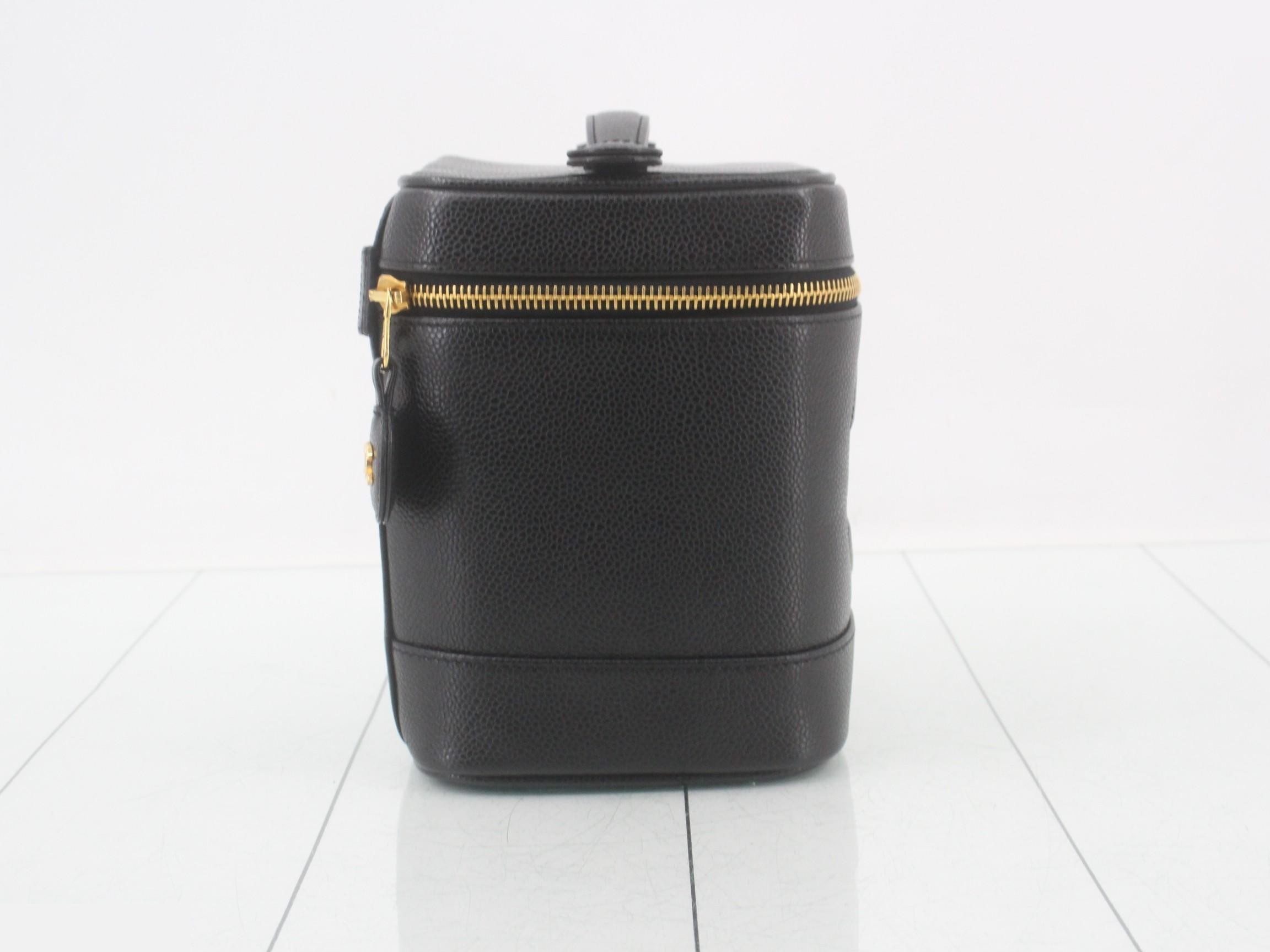 Caviar Skin Vanity — view 4