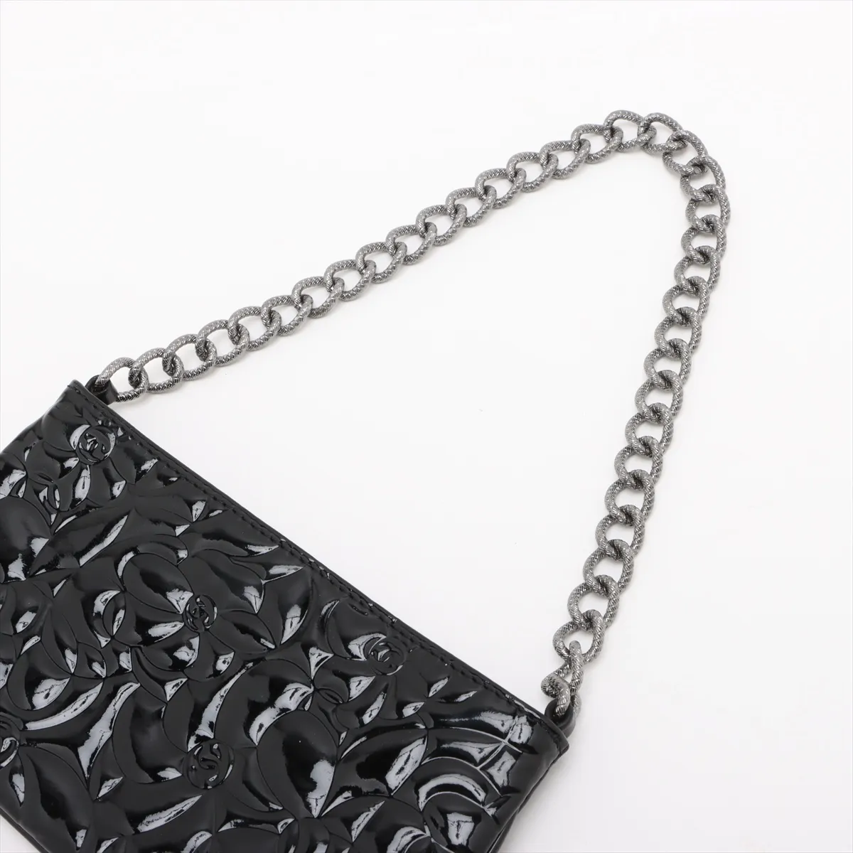 Camellia Patent Leather Chain Handbag Black Silver Hardware 8608683 No. 8 — view 5