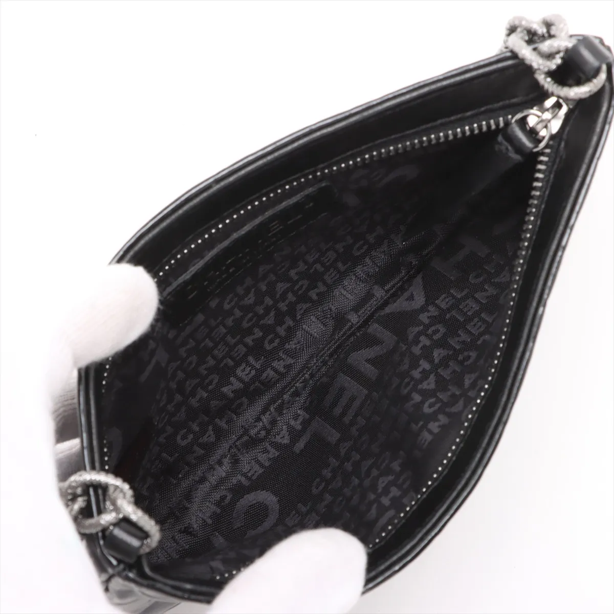 Camellia Patent Leather Chain Handbag Black Silver Hardware 8608683 No. 8 — view 6