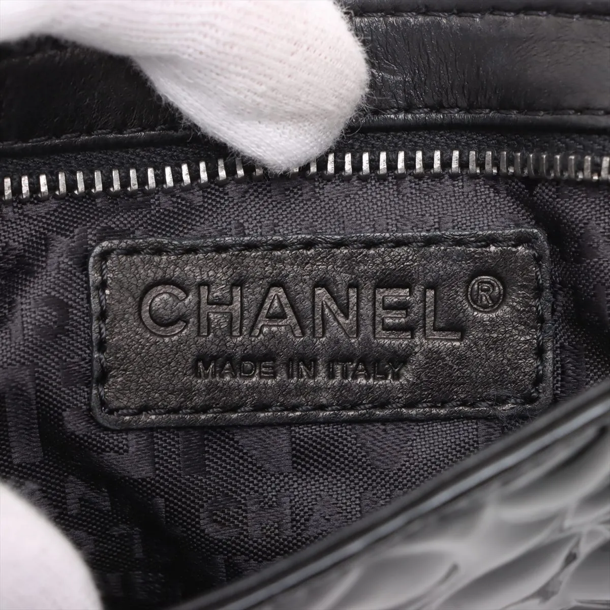 Camellia Patent Leather Chain Handbag Black Silver Hardware 8608683 No. 8 — view 7