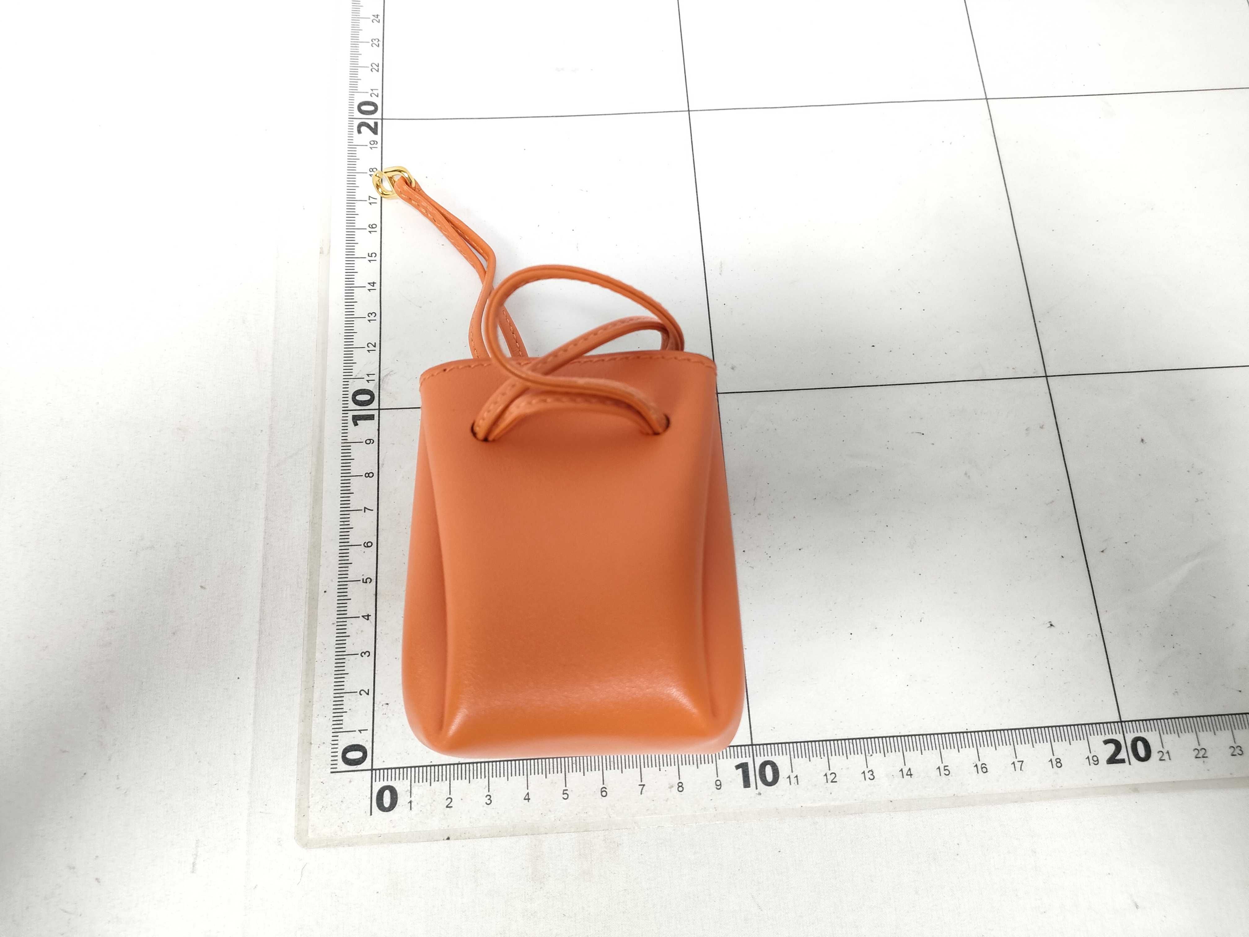 charms and other accessories — view 3