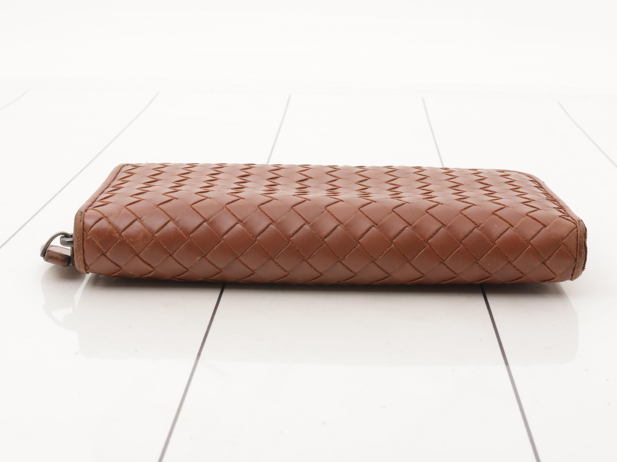 Intrecciato (bags) and wallets — view 3