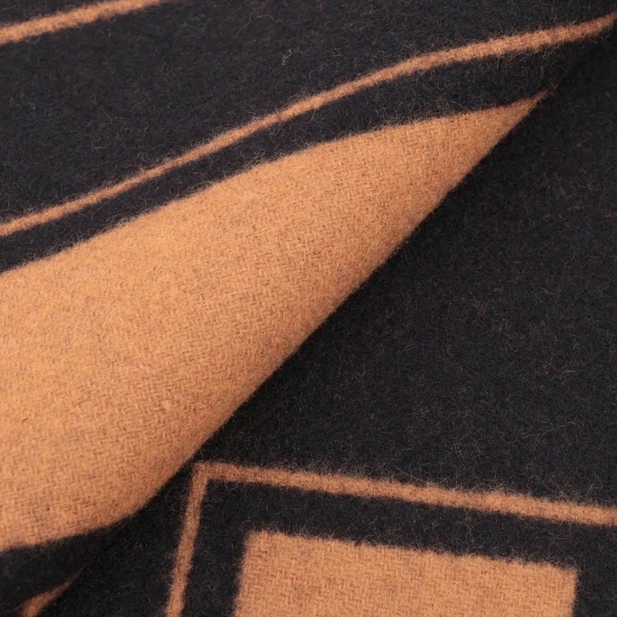 Clé de H scarf, cashmere, brown x black. Shows signs of wear, — view 2