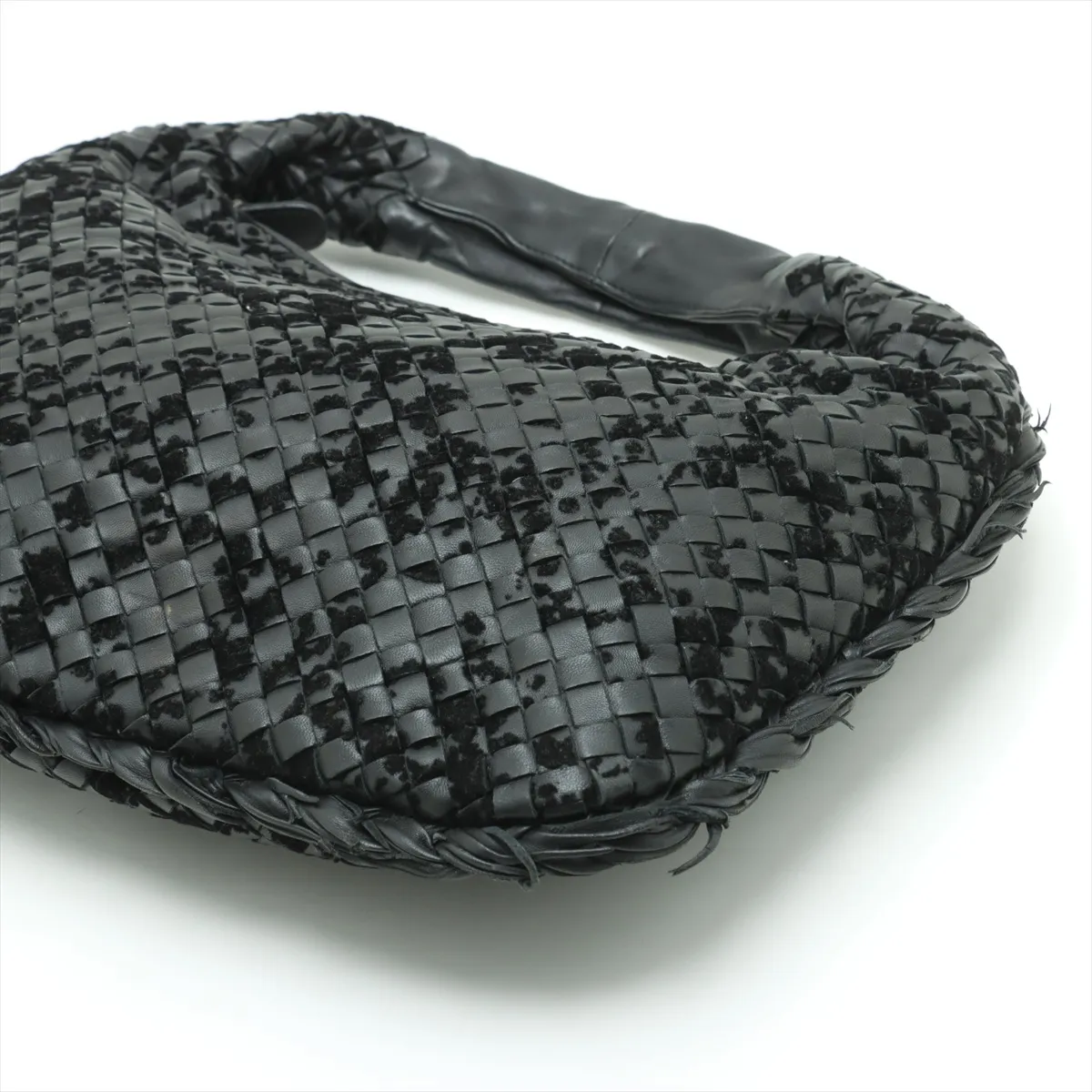 Intrecciato Hobo Leather Shoulder Bag Black — view 3