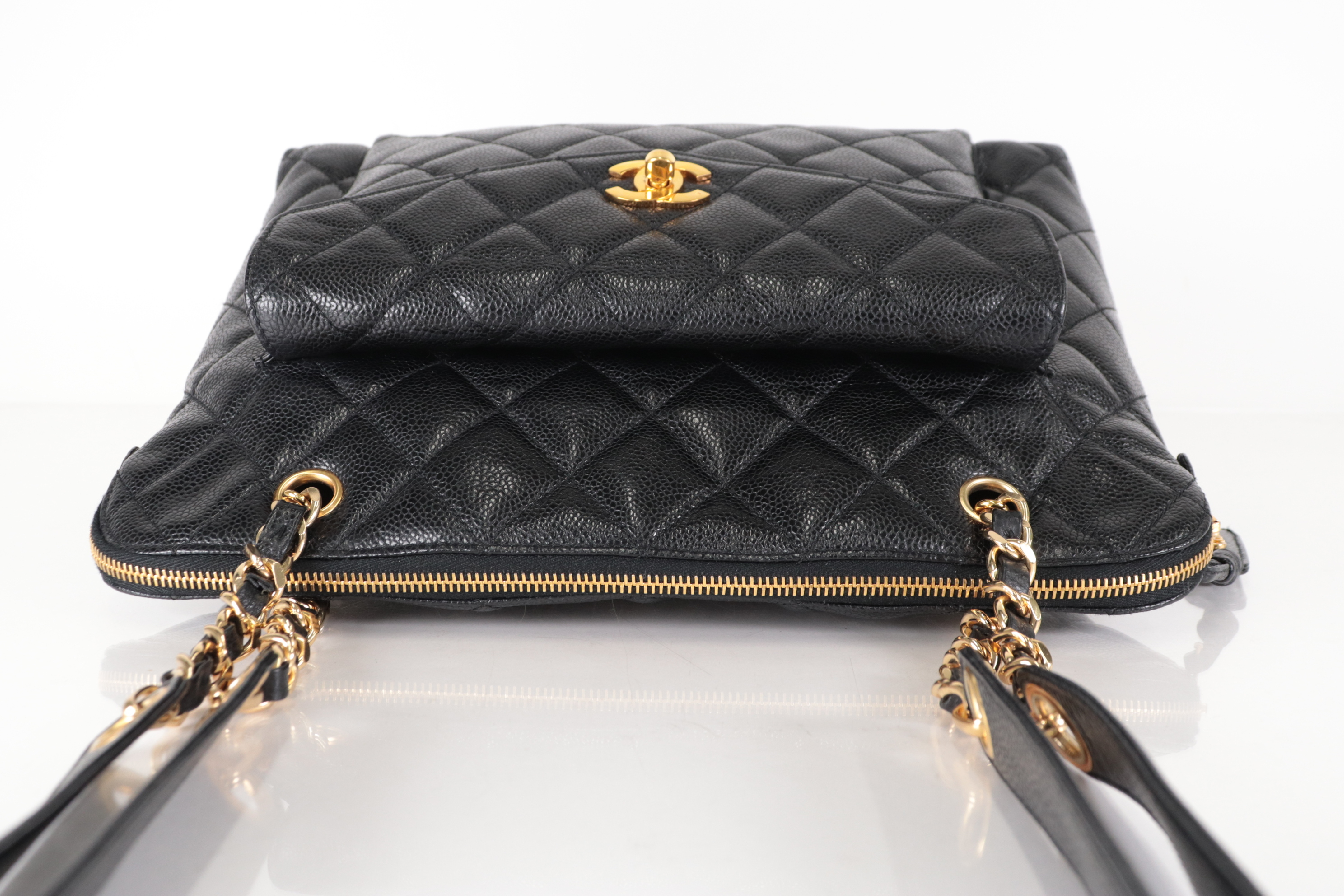 Matelassé Caviar Turnlock Chain Tote (Series 3) — view 6