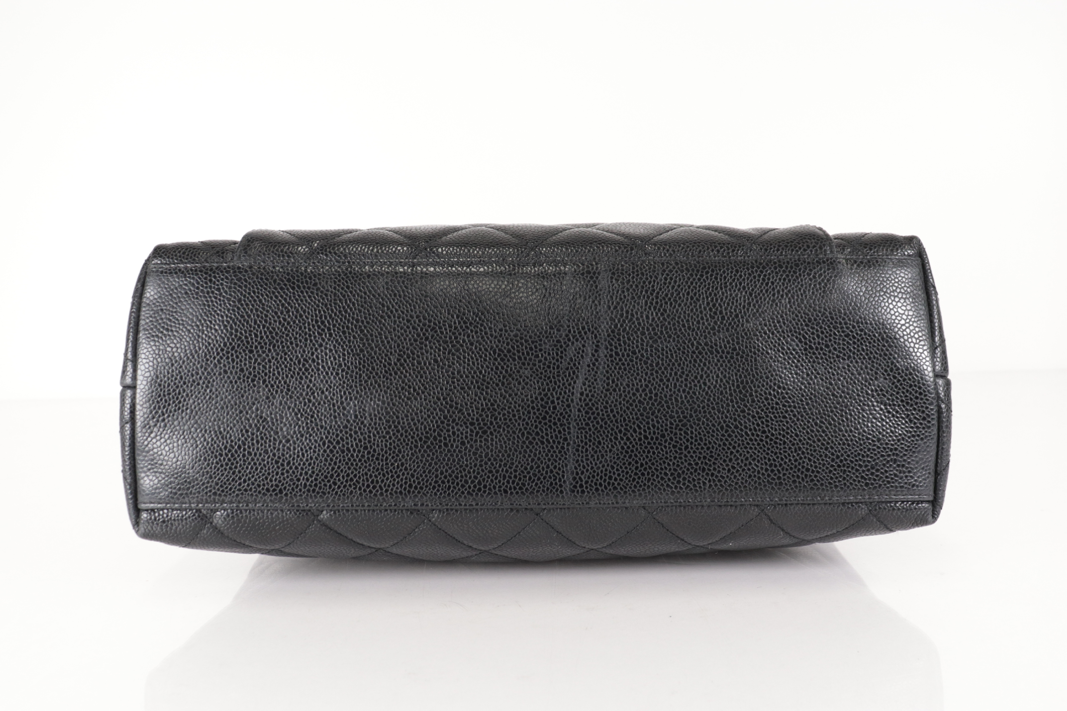 Matelassé Caviar Turnlock Chain Tote (Series 3) — view 7