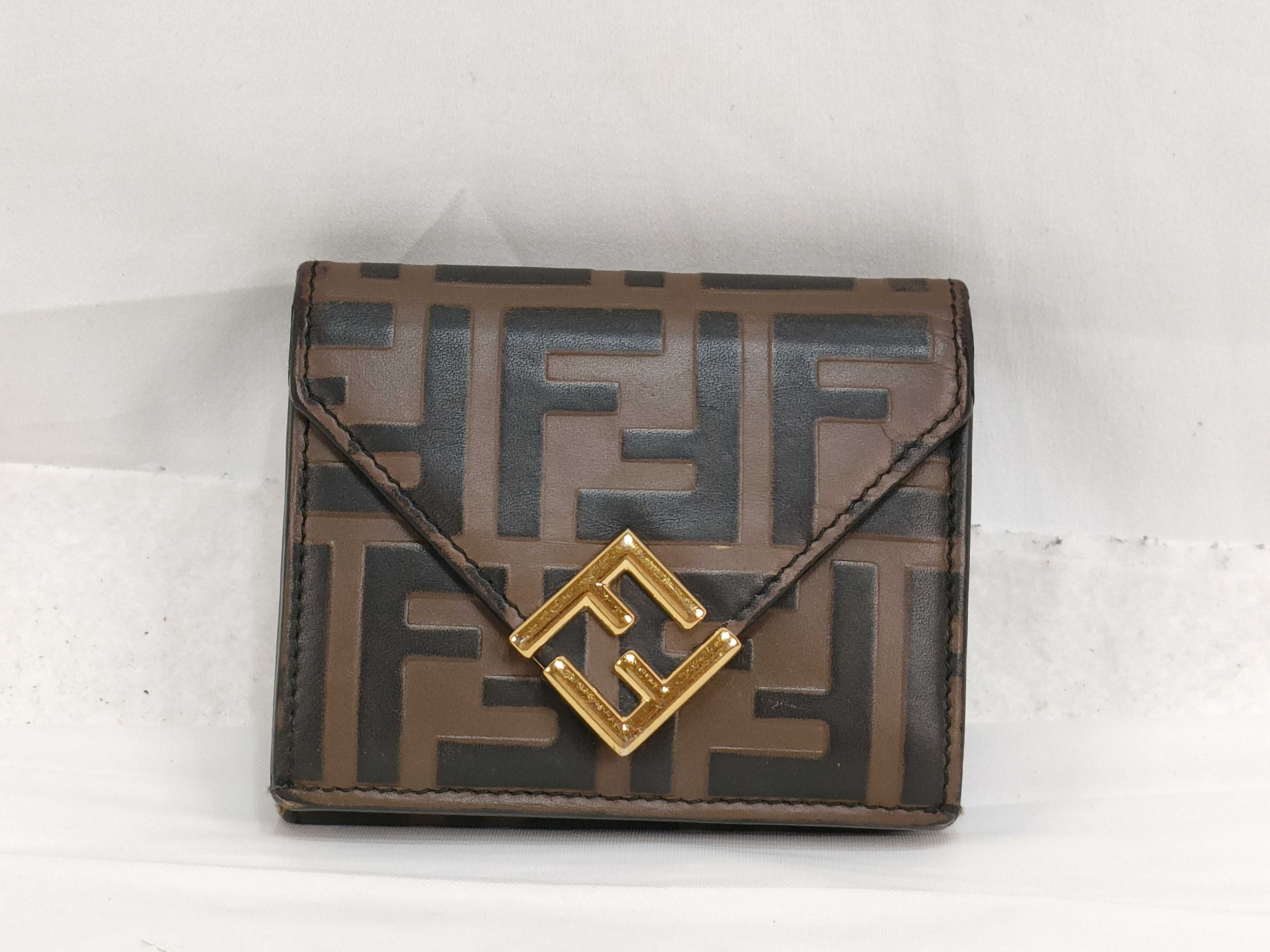 Zucca pattern Fendi trifold wallet FF Zucca embossed logo leather brown FF Mamma gold hardware wallet