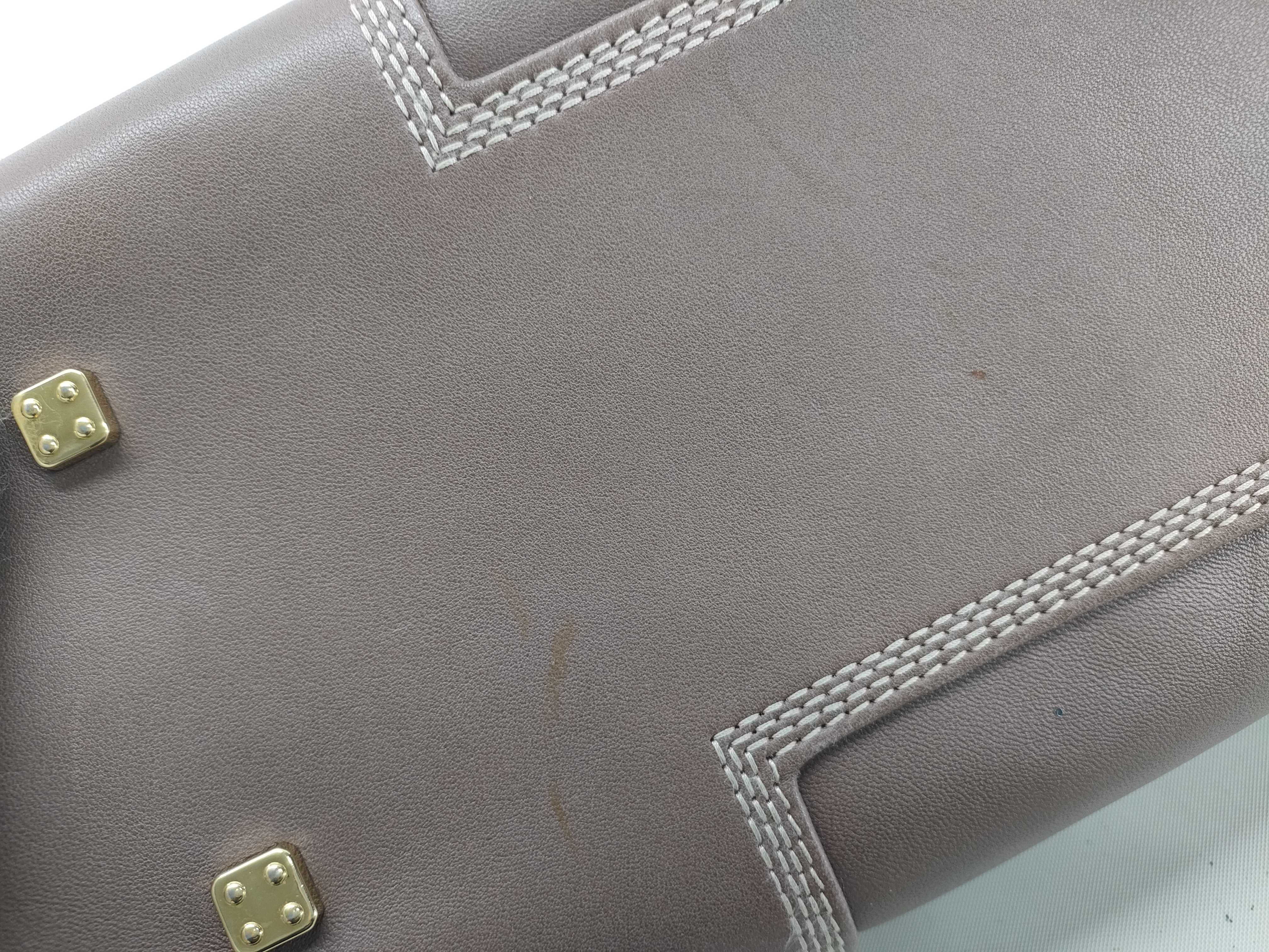 Amazona handbag, brown, includes padlock, key, and clochette. — view 15