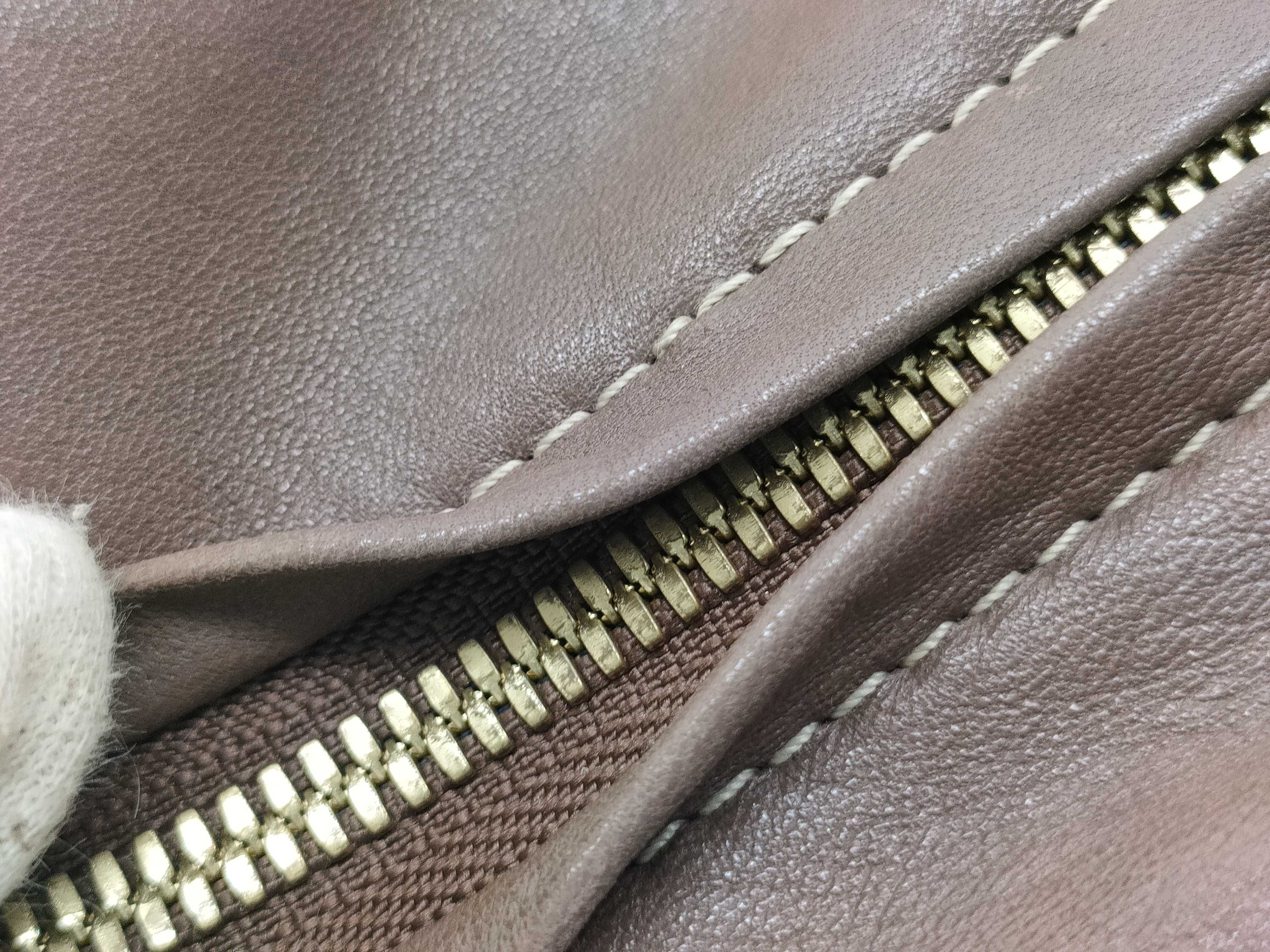 Amazona handbag, brown, includes padlock, key, and clochette. — view 8