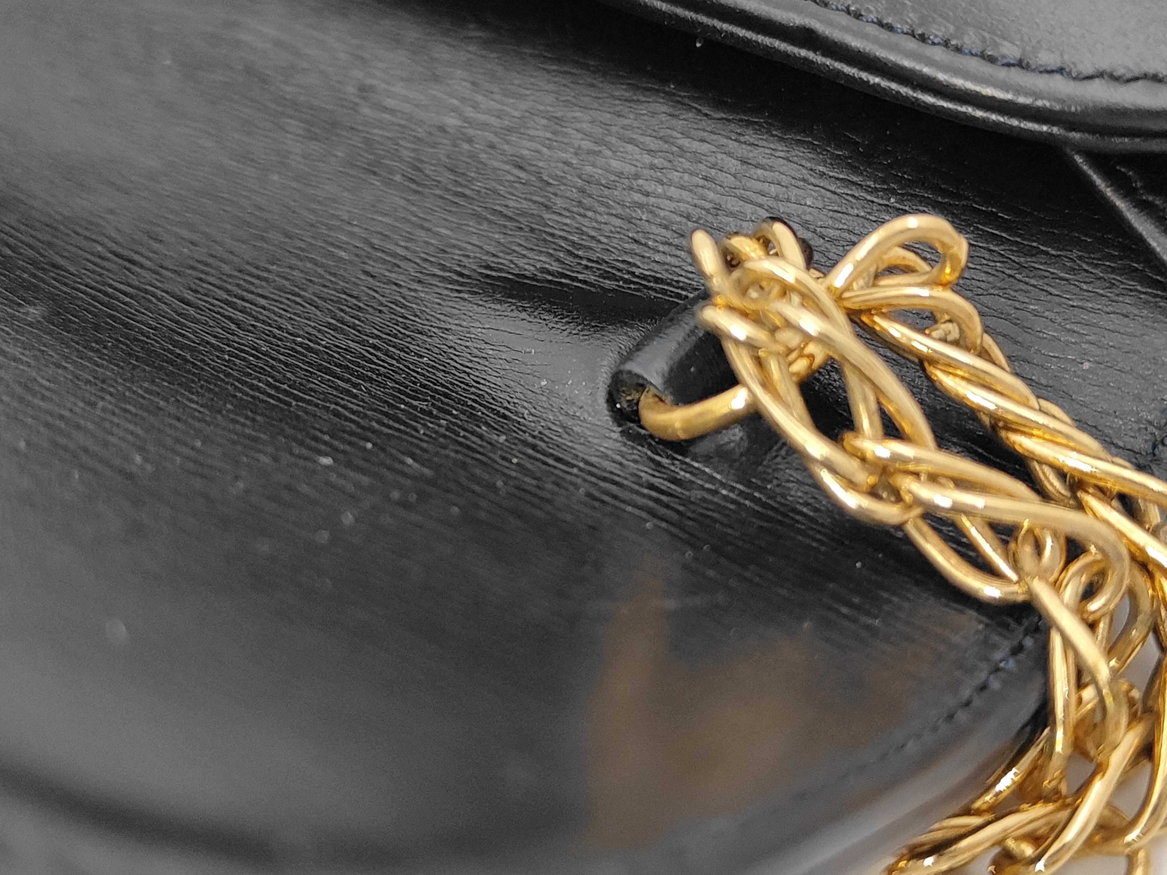 Sapphire Line Leather Chain Shoulder Bag — view 9